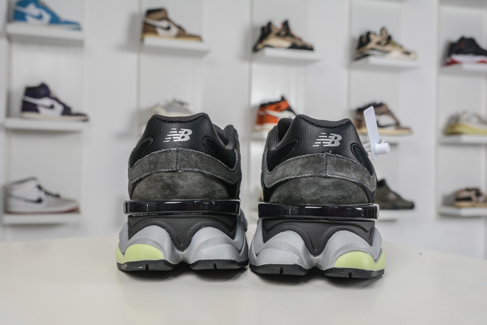 T版 新百伦New Balance NB9060 灰黑 U90602P8