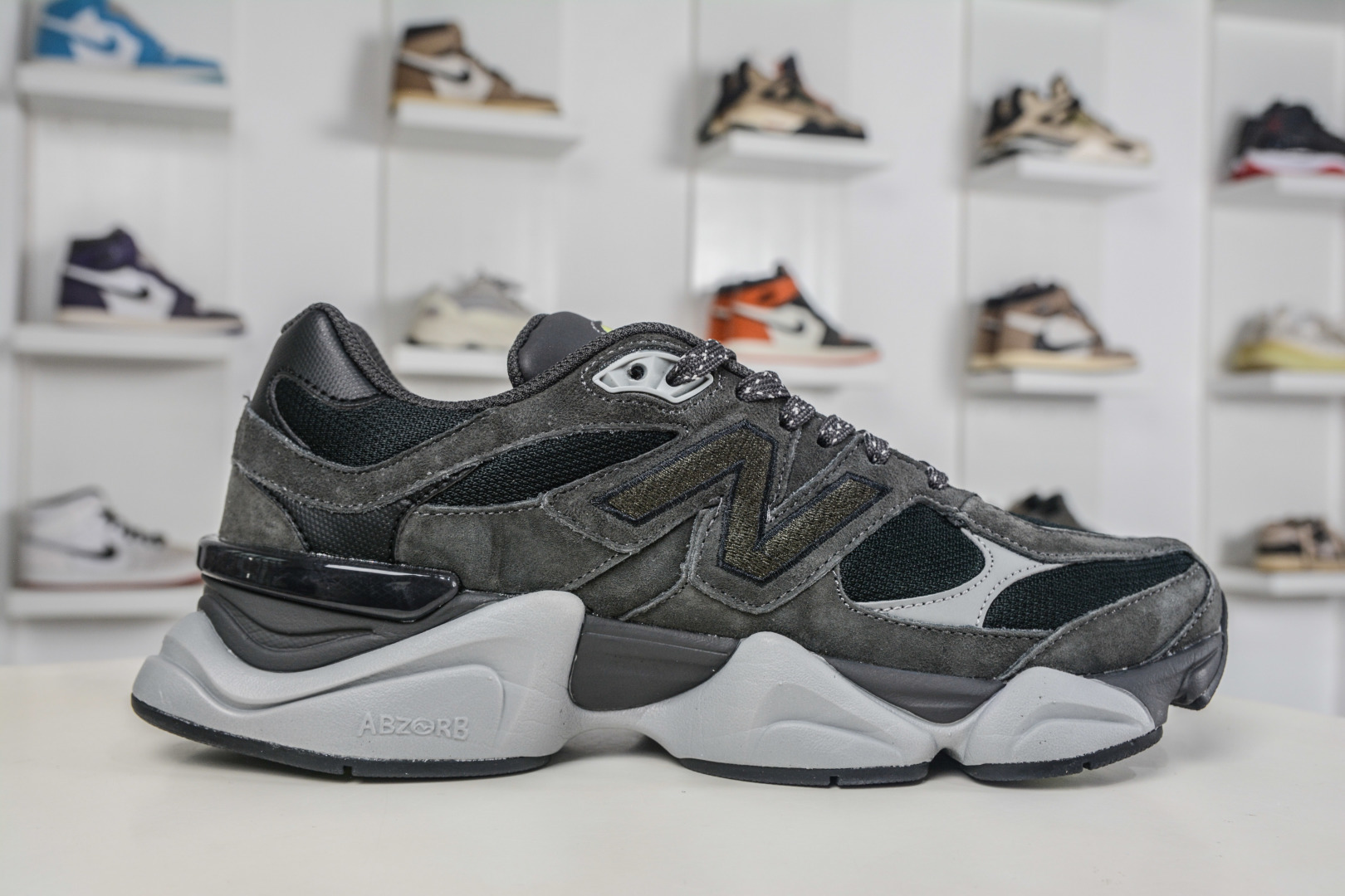 T版 新百伦New Balance NB9060 灰黑 U90602P8