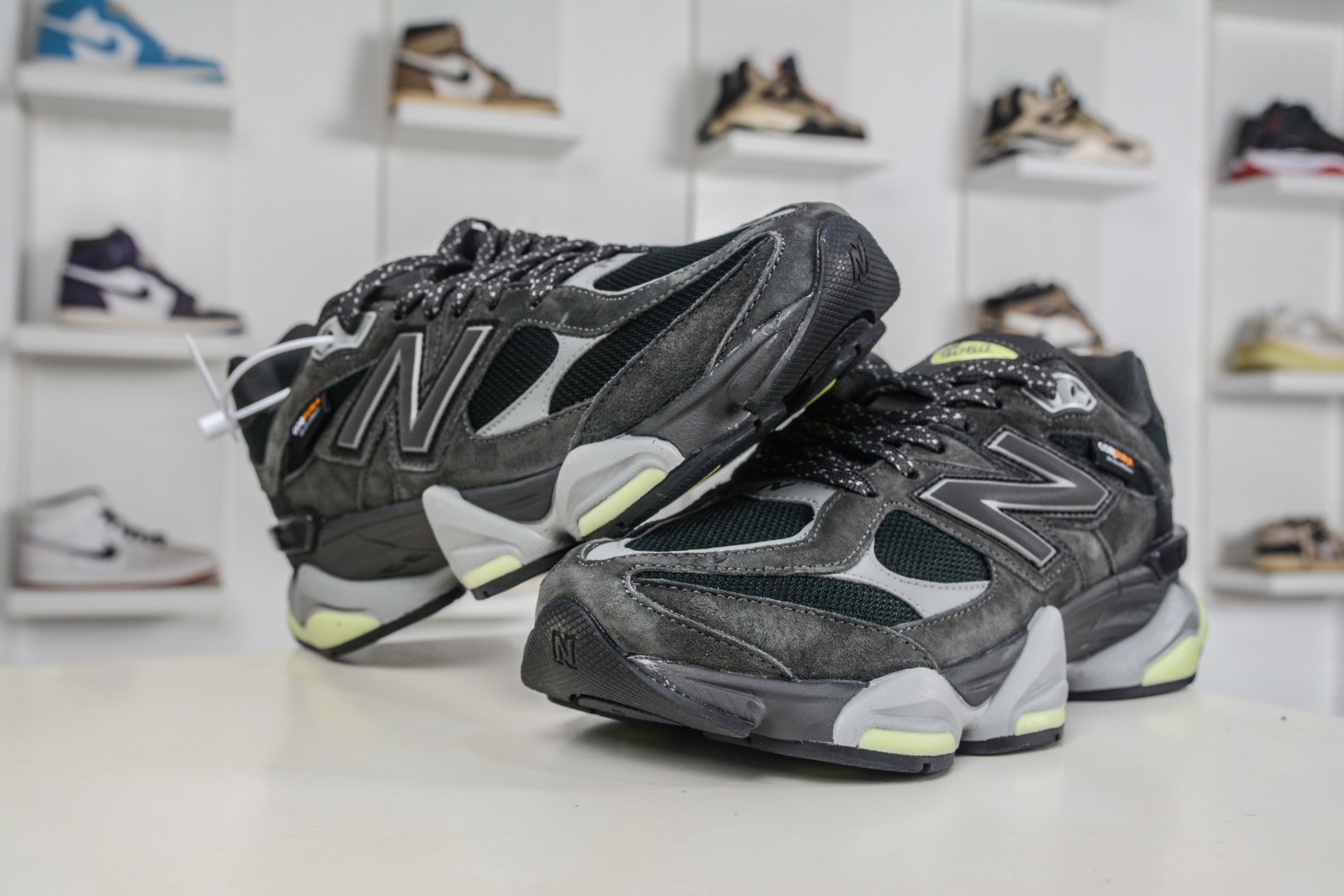 T版 新百伦New Balance NB9060 灰黑 U90602P8