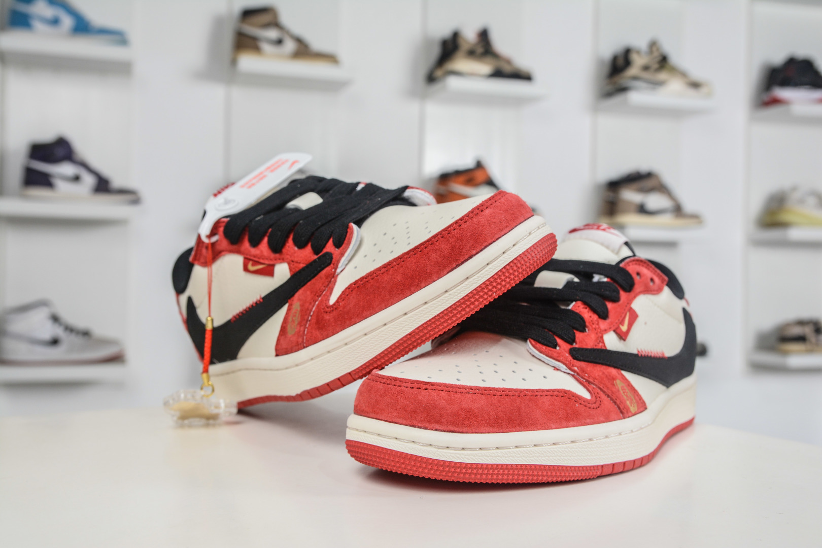 TS x Air Jordan AJ1 Low 倒钩低帮马年限定-米白红黑勾 QW5288-142-Top High Quatity Cheap Sneakers Fashion Clothing Clothes Bags handbags Shoes of all Brand wholesale With The best Quality And Beautiful Price from China Factory Chinese suppliers wholesaler seller TS x Air Jordan AJ1 Low 倒钩低帮马年限定-米白红黑勾 QW5288-142