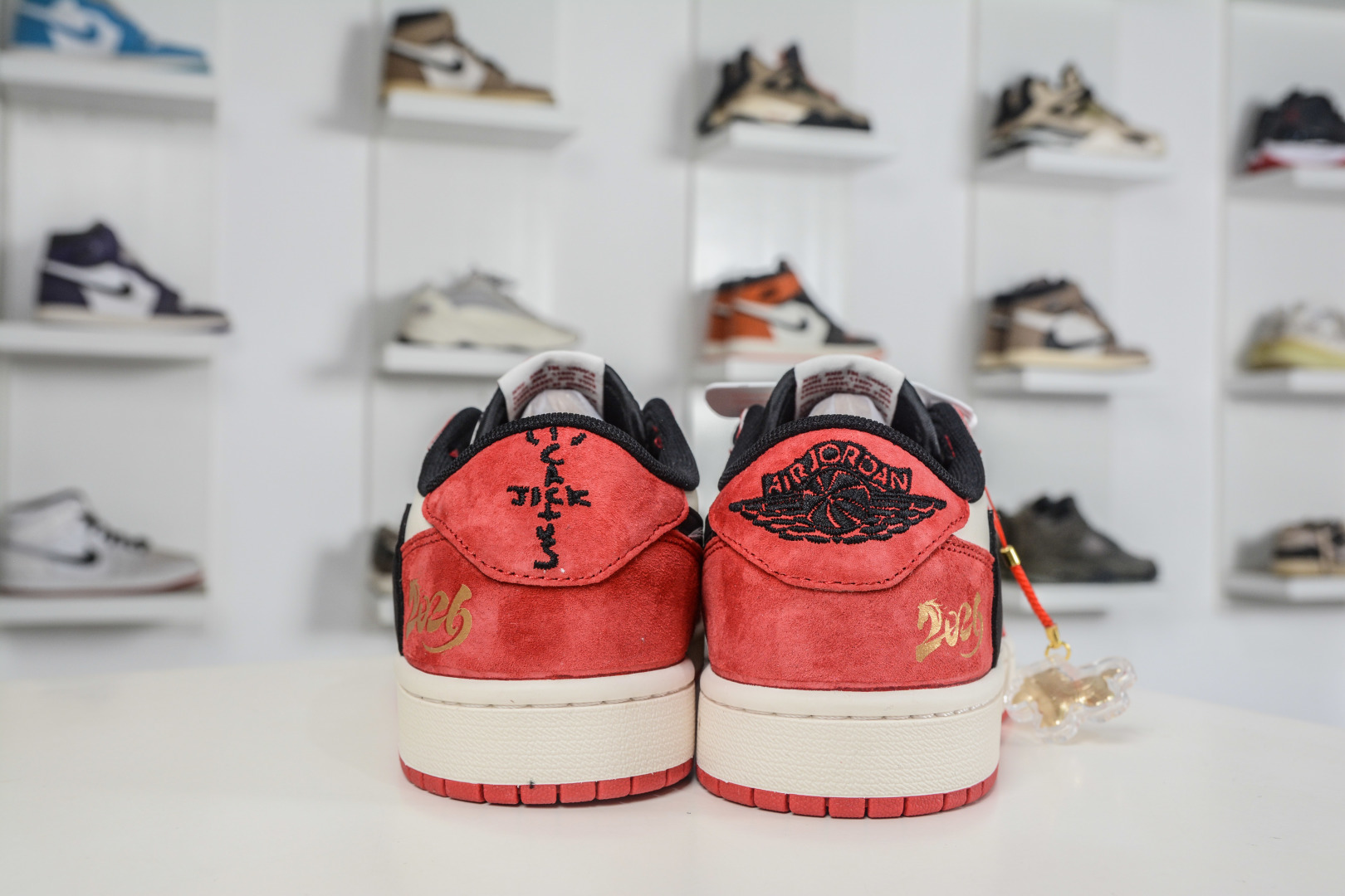 TS x Air Jordan AJ1 Low 倒钩低帮马年限定-米白红黑勾 QW5288-142-Top High Quatity Cheap Sneakers Fashion Clothing Clothes Bags handbags Shoes of all Brand wholesale With The best Quality And Beautiful Price from China Factory Chinese suppliers wholesaler seller TS x Air Jordan AJ1 Low 倒钩低帮马年限定-米白红黑勾 QW5288-142
