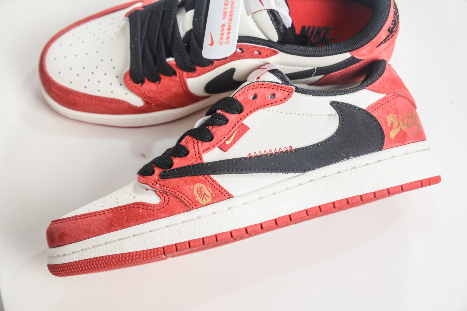 TS x Air Jordan AJ1 Low 倒钩低帮马年限定-米白红黑勾 QW5288-142-Top High Quatity Cheap Sneakers Fashion Clothing Clothes Bags handbags Shoes of all Brand wholesale With The best Quality And Beautiful Price from China Factory Chinese suppliers wholesaler seller TS x Air Jordan AJ1 Low 倒钩低帮马年限定-米白红黑勾 QW5288-142