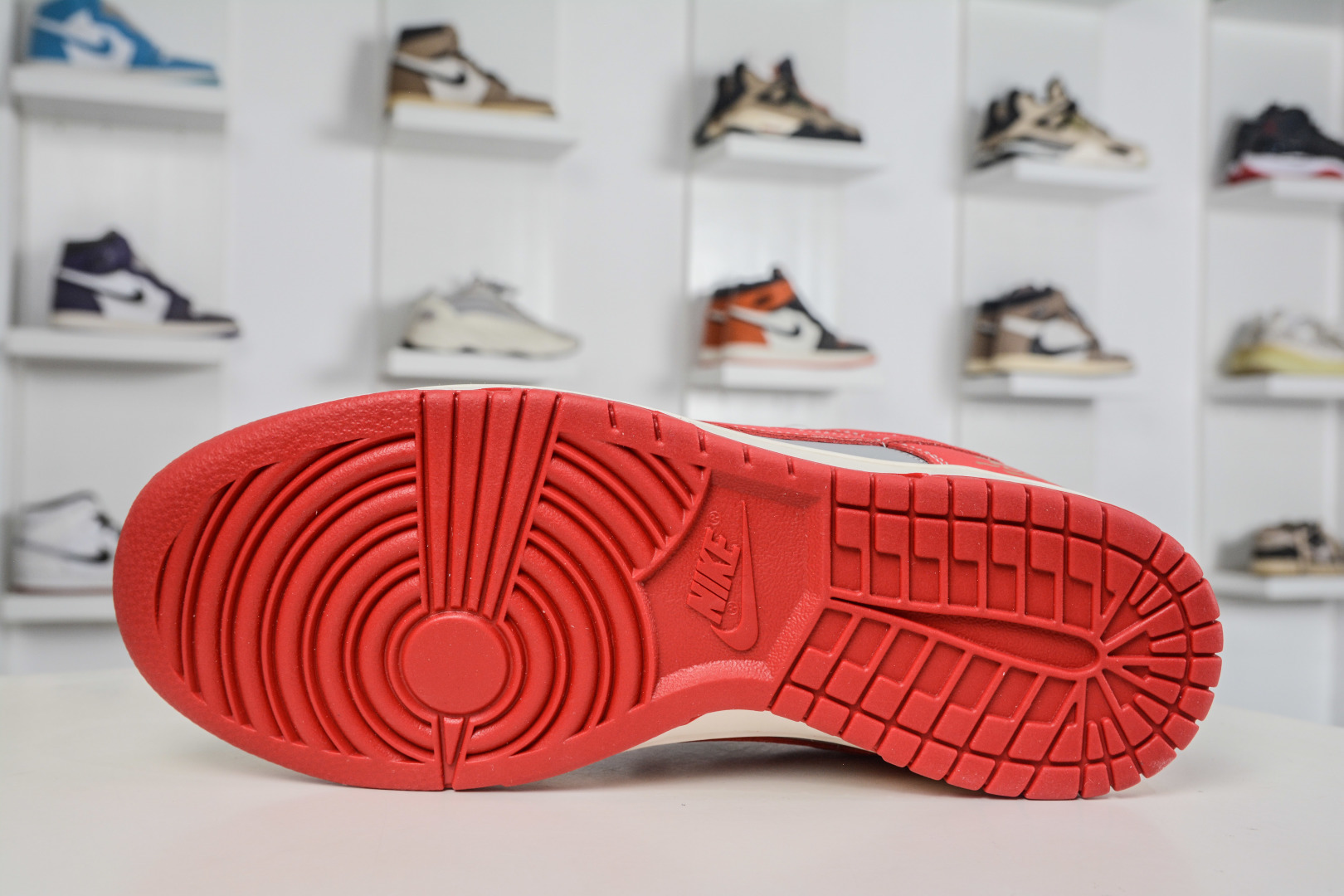 270 Nike SB Dunk Low 马年限定联名-米白灰红 QW5288-106