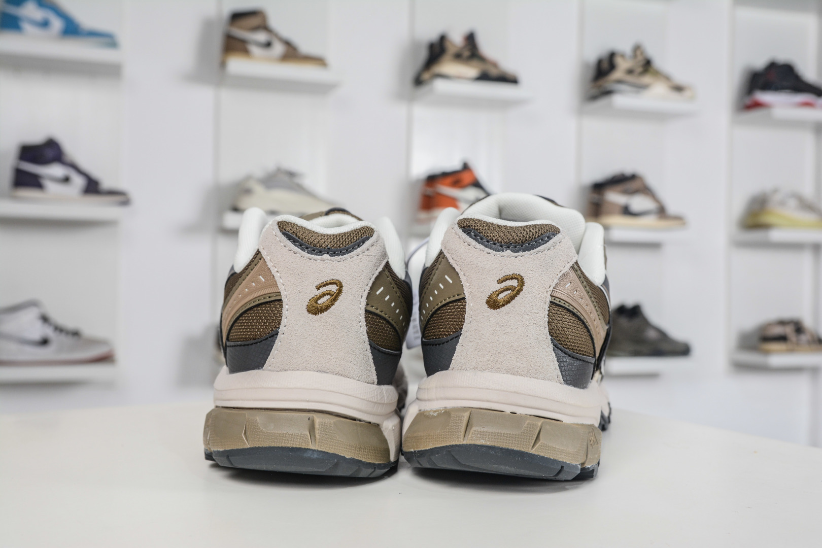Asics Gel-Sonoma TR62 亚瑟士舒适百搭运动休闲鞋 1203A734-200-Top High Quatity Cheap Sneakers Fashion Clothing Clothes Bags handbags Shoes of all Brand wholesale With The best Quality And Beautiful Price from China Factory Chinese suppliers wholesaler seller Asics Gel-Sonoma TR62 亚瑟士舒适百搭运动休闲鞋 1203A734-200