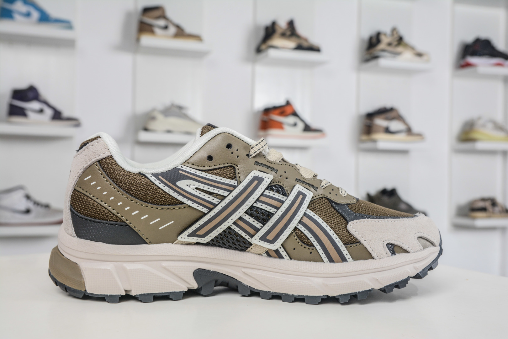Asics Gel-Sonoma TR62 亚瑟士舒适百搭运动休闲鞋 1203A734-200-Top High Quatity Cheap Sneakers Fashion Clothing Clothes Bags handbags Shoes of all Brand wholesale With The best Quality And Beautiful Price from China Factory Chinese suppliers wholesaler seller Asics Gel-Sonoma TR62 亚瑟士舒适百搭运动休闲鞋 1203A734-200