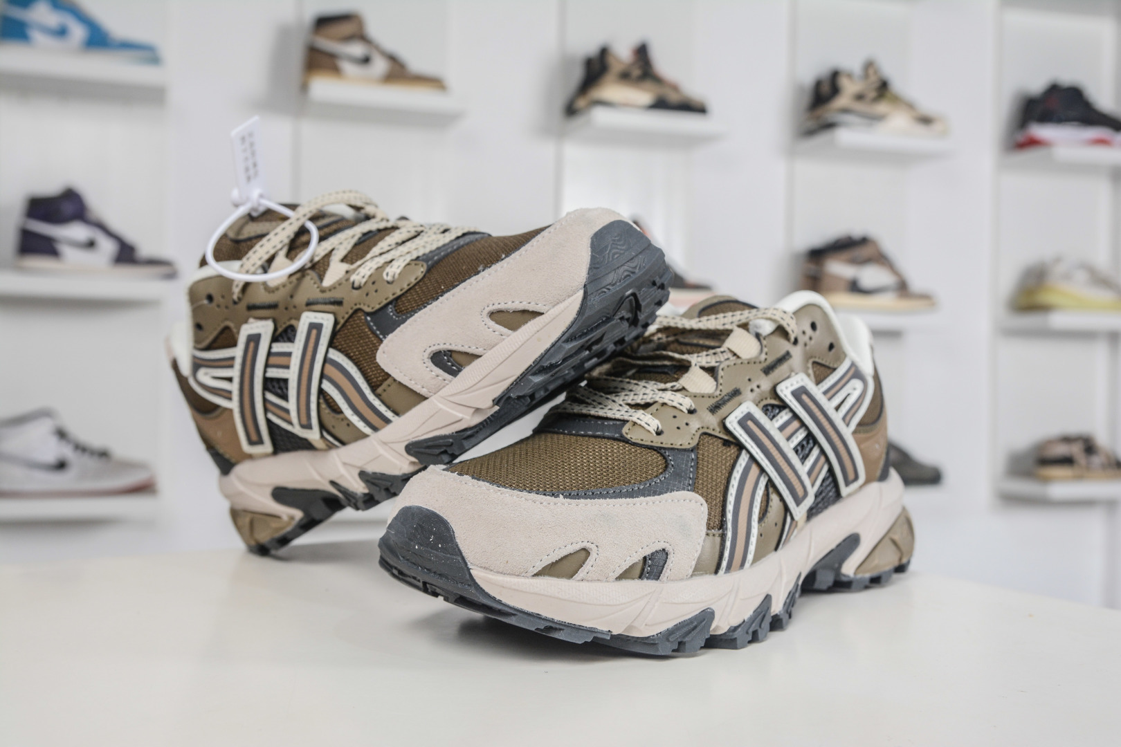 Asics Gel-Sonoma TR62 亚瑟士舒适百搭运动休闲鞋 1203A734-200-Top High Quatity Cheap Sneakers Fashion Clothing Clothes Bags handbags Shoes of all Brand wholesale With The best Quality And Beautiful Price from China Factory Chinese suppliers wholesaler seller Asics Gel-Sonoma TR62 亚瑟士舒适百搭运动休闲鞋 1203A734-200
