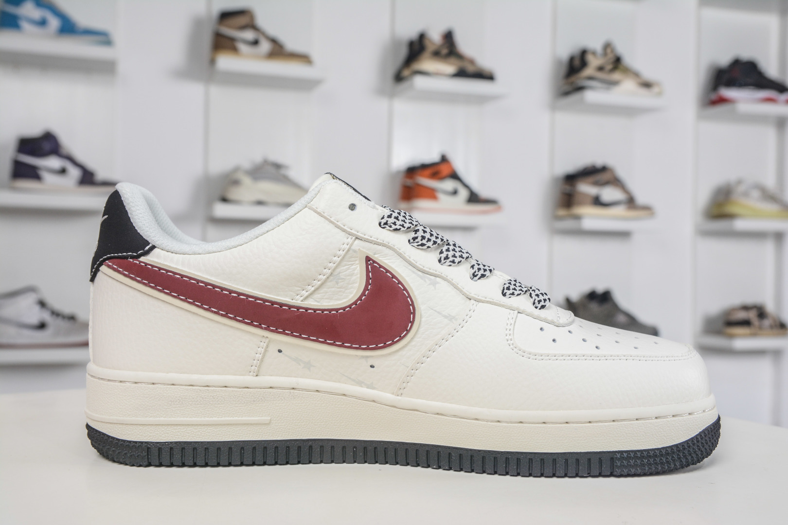 Nike Air Force 1 Low 07 x BAPE 猿人头联名-米白酒红 MM3399-812-Top High Quatity Cheap Sneakers Fashion Clothing Clothes Bags handbags Shoes of all Brand wholesale With The best Quality And Beautiful Price from China Factory Chinese suppliers wholesaler seller Nike Air Force 1 Low 07 x BAPE 猿人头联名-米白酒红 MM3399-812