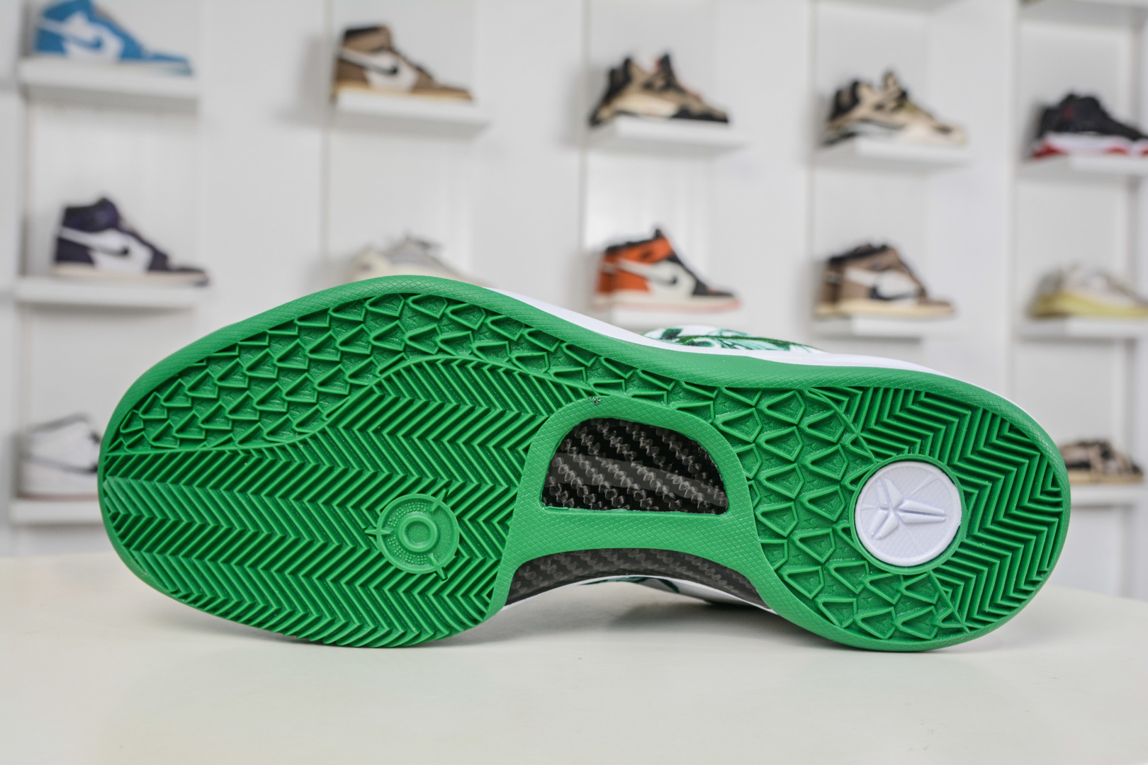 360 Nike Zoom Kobe VIII 马年限定 CNY新年款 低帮复刻实战运动低帮文化篮球鞋 HF2793-015-Chinese UA Cheap High Quatity Brand Clothes Bags handbags Sneakers wholesale wholesaler seller from China Factory suppliers Fashion Clothing Shoes best Quality Beautiful Price 360 Nike Zoom Kobe VIII 马年限定 CNY新年款 低帮复刻实战运动低帮文化篮球鞋 HF2793-015