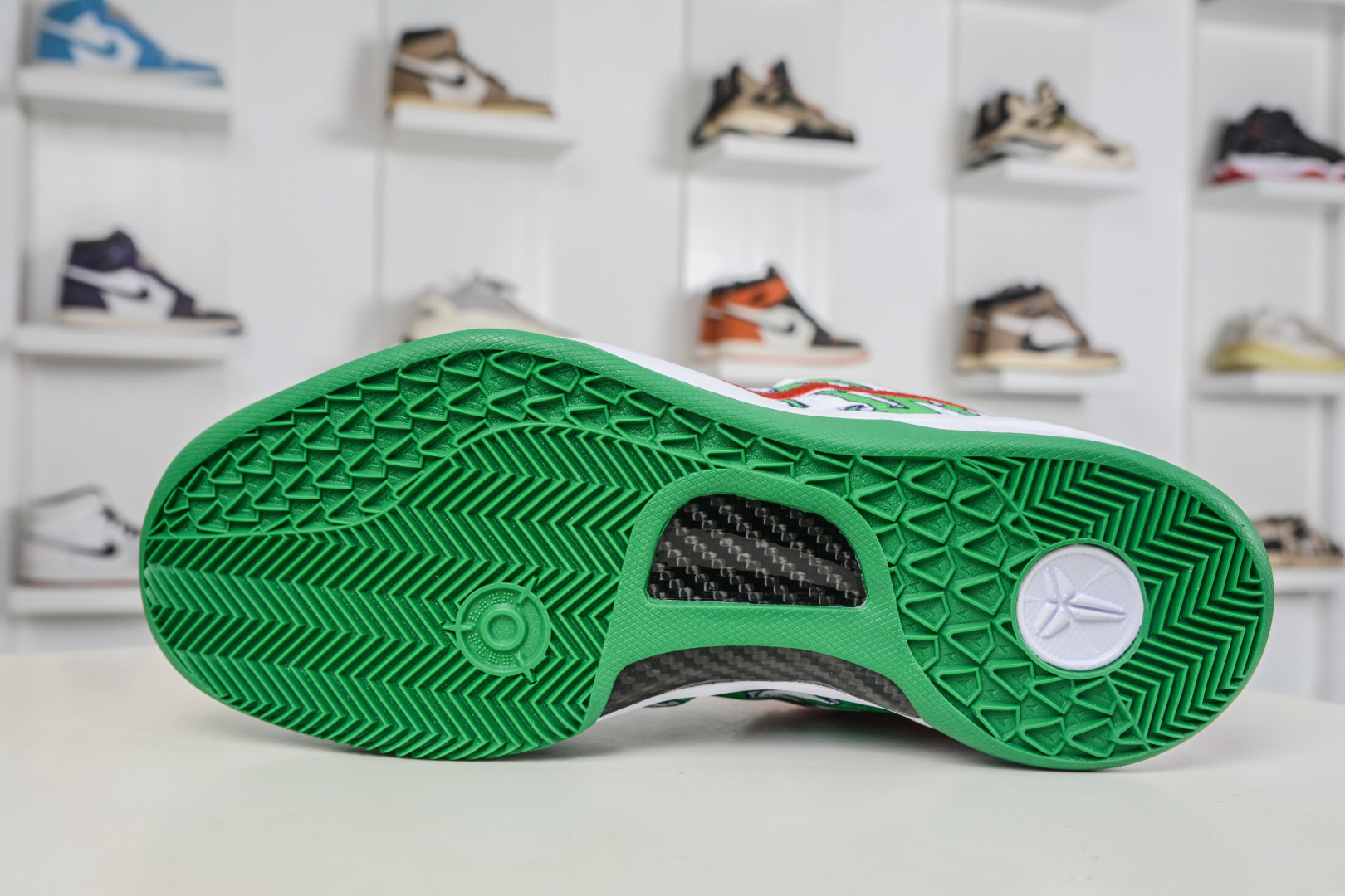 Nike Zoom Kobe VIII 马年限定 CNY新年款 低帮复刻实战运动低帮文化篮球鞋 HF2793-021
