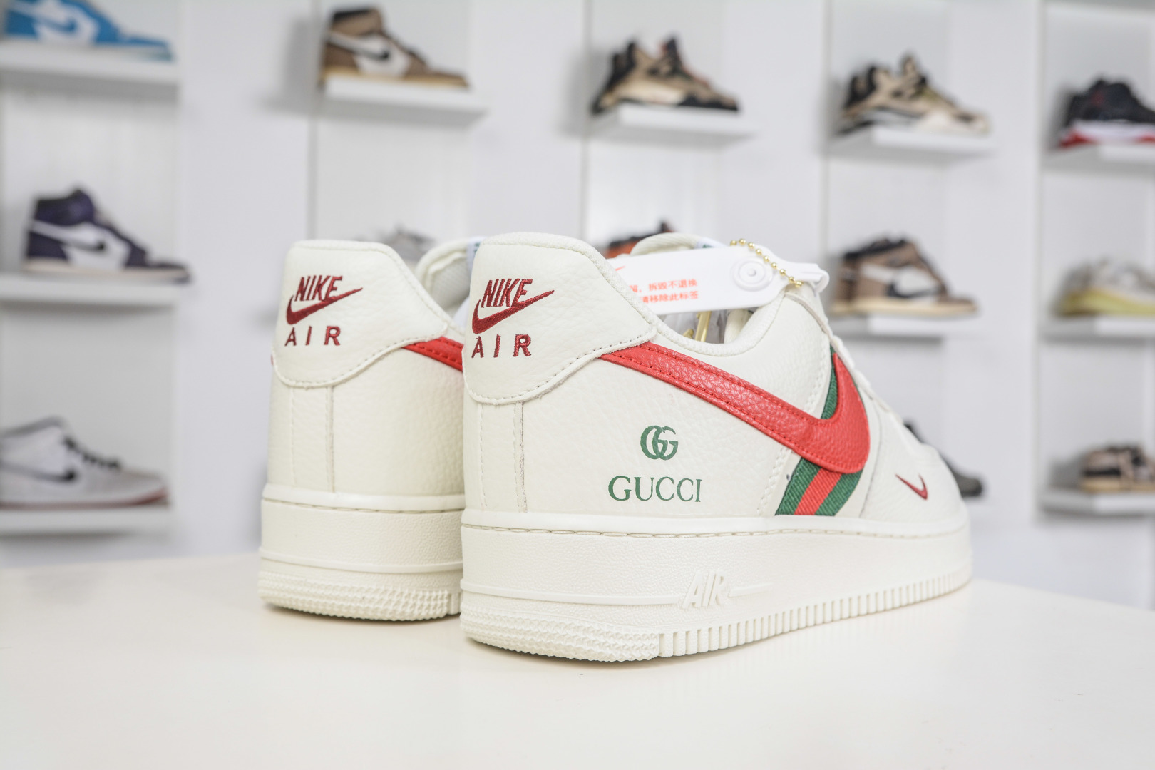 Gucci x NIke Air Force 1 古驰联名-白红 XY9025-015-Top High Quatity Cheap Sneakers Fashion Clothing Clothes Bags handbags Shoes of all Brand wholesale With The best Quality And Beautiful Price from China Factory Chinese suppliers wholesaler seller Gucci x NIke Air Force 1 古驰联名-白红 XY9025-015