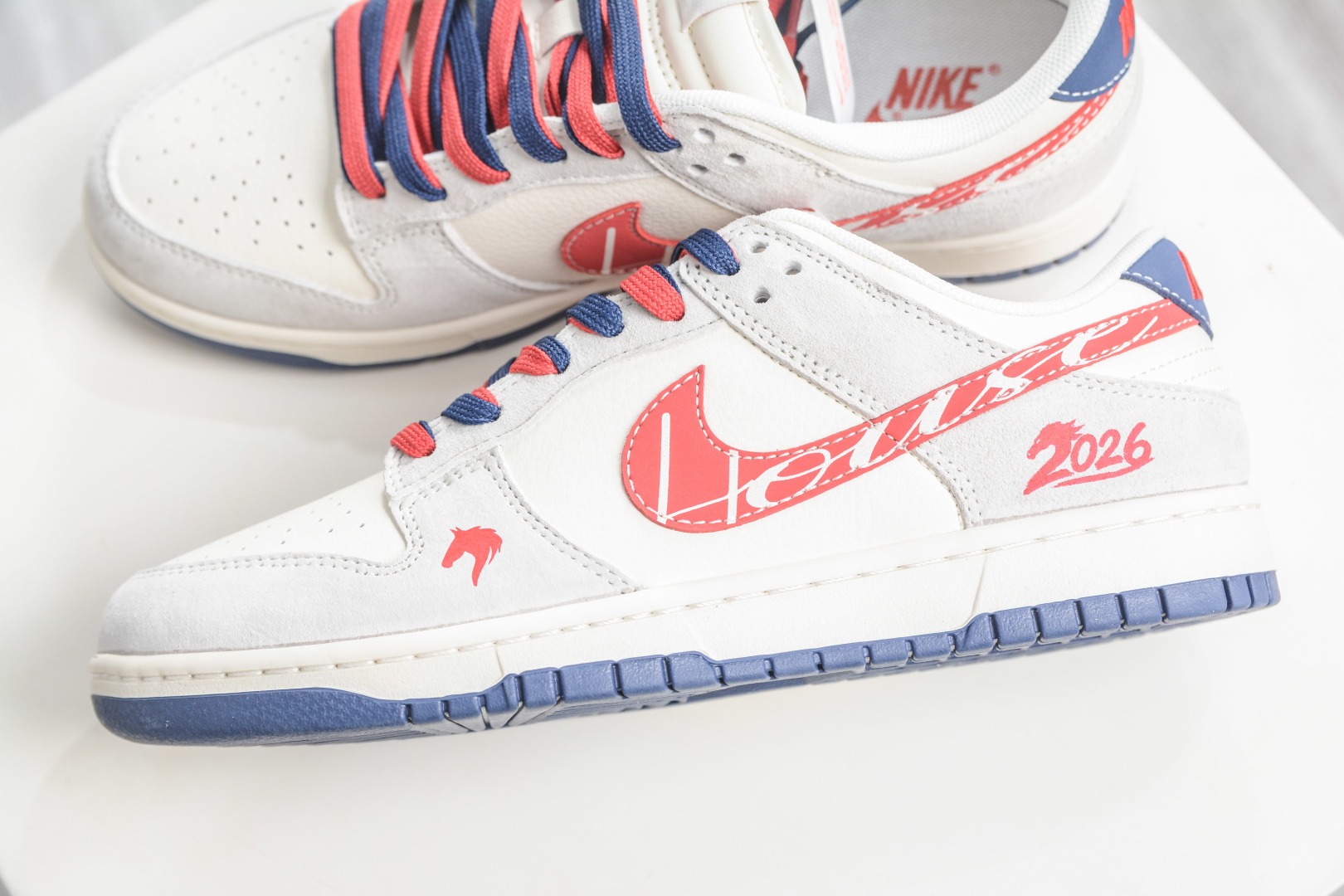 Nike SB Dunk Low 马年限定联名-米灰红 JJ2508-603-Top High Quatity Cheap Sneakers Fashion Clothing Clothes Bags handbags Shoes of all Brand wholesale With The best Quality And Beautiful Price from China Factory Chinese suppliers wholesaler seller Nike SB Dunk Low 马年限定联名-米灰红 JJ2508-603