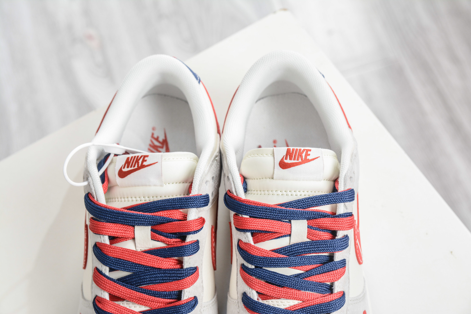 Nike SB Dunk Low 马年限定联名-米灰红 JJ2508-603-Top High Quatity Cheap Sneakers Fashion Clothing Clothes Bags handbags Shoes of all Brand wholesale With The best Quality And Beautiful Price from China Factory Chinese suppliers wholesaler seller Nike SB Dunk Low 马年限定联名-米灰红 JJ2508-603