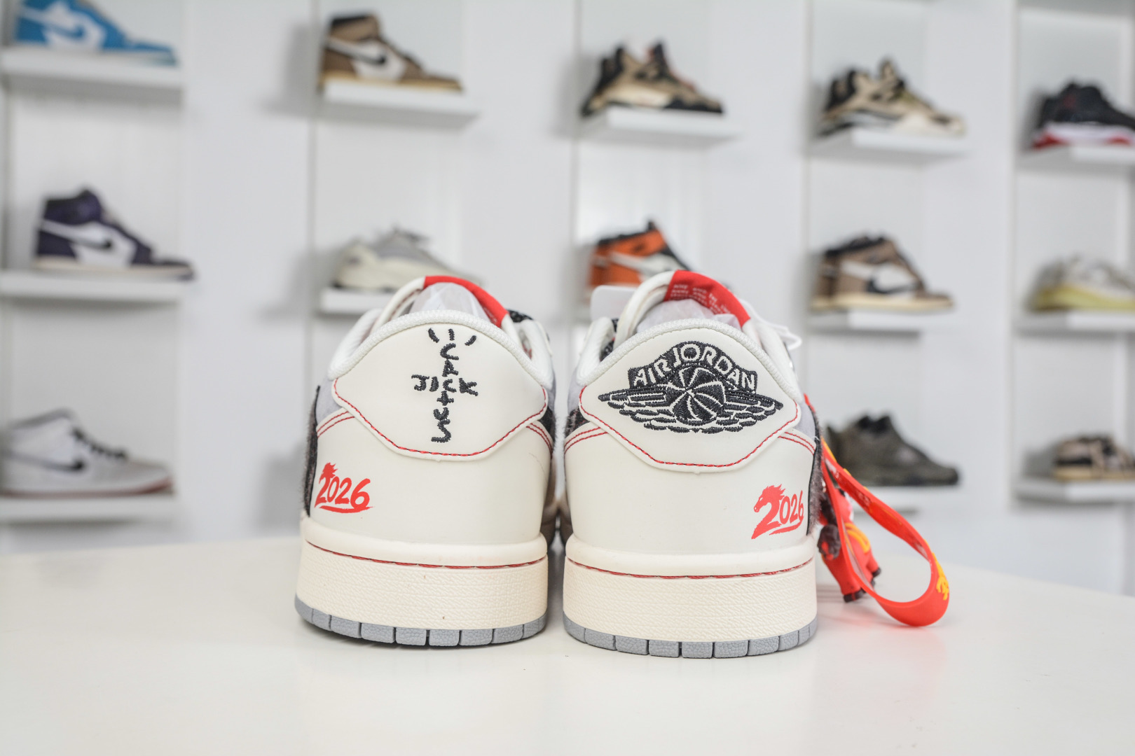 TS x Air Jordan AJ1 Low 倒钩低帮马年限定-米灰黑 FF9989-012-Top High Quatity Cheap Sneakers Fashion Clothing Clothes Bags handbags Shoes of all Brand wholesale With The best Quality And Beautiful Price from China Factory Chinese suppliers wholesaler seller TS x Air Jordan AJ1 Low 倒钩低帮马年限定-米灰黑 FF9989-012