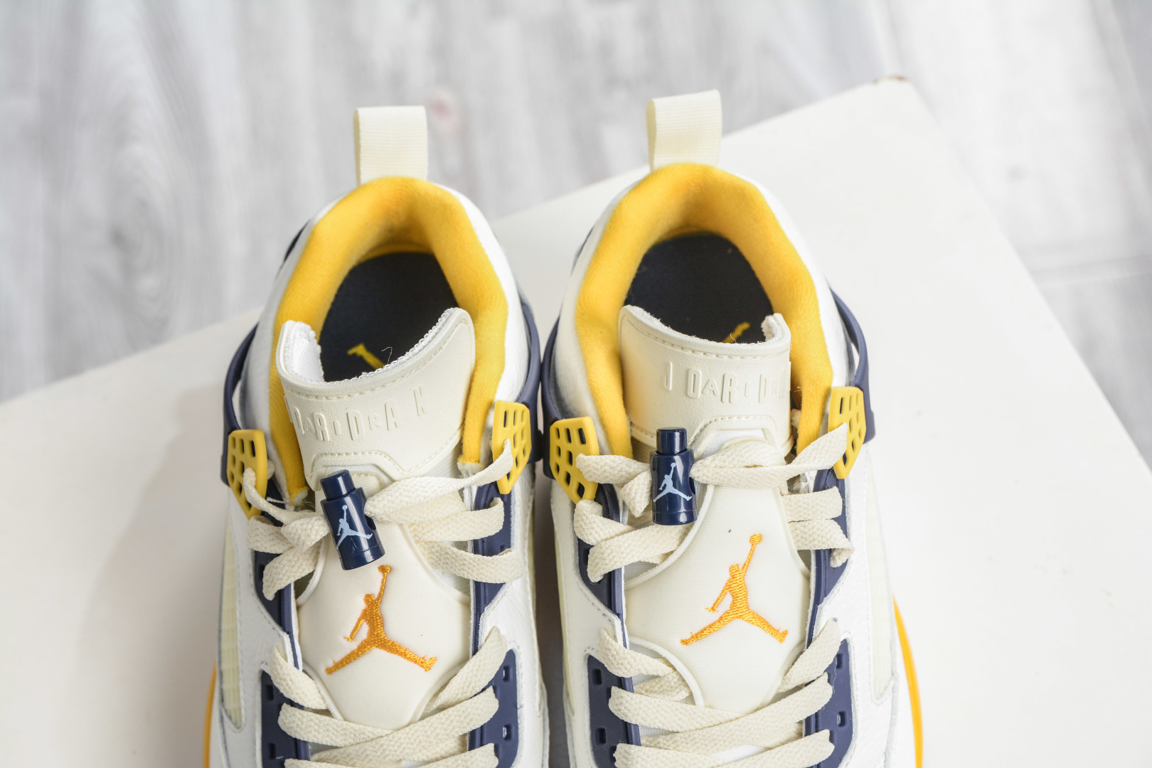 Jordan Spizike Low AJ复古低帮篮球鞋 FQ1759-111-Top High Quatity Cheap Sneakers Fashion Clothing Clothes Bags handbags Shoes of all Brand wholesale With The best Quality And Beautiful Price from China Factory Chinese suppliers wholesaler seller Jordan Spizike Low AJ复古低帮篮球鞋 FQ1759-111