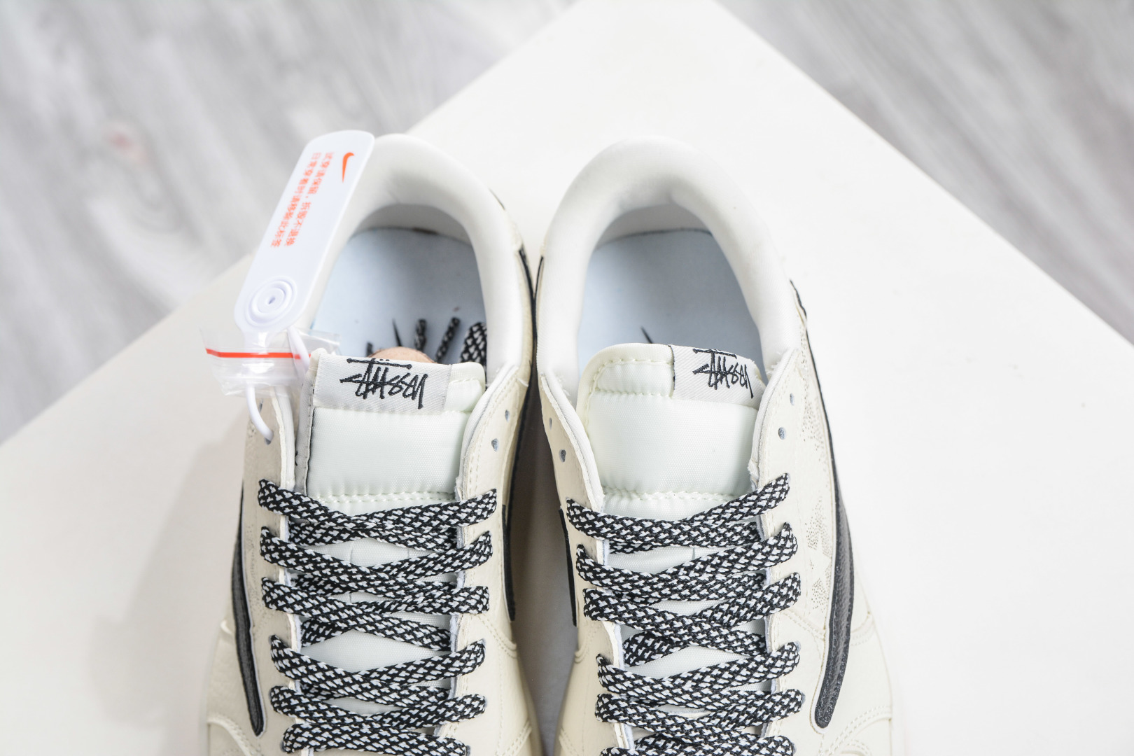 Supreme x Travis Scott x Air Jordan 1 Low乔丹1代低帮倒钩Sup联名-米黑 LD2028-073-Top High Quatity Cheap Sneakers Fashion Clothing Clothes Bags handbags Shoes of all Brand wholesale With The best Quality And Beautiful Price from China Factory Chinese suppliers wholesaler seller Supreme x Travis Scott x Air Jordan 1 Low乔丹1代低帮倒钩Sup联名-米黑 LD2028-073