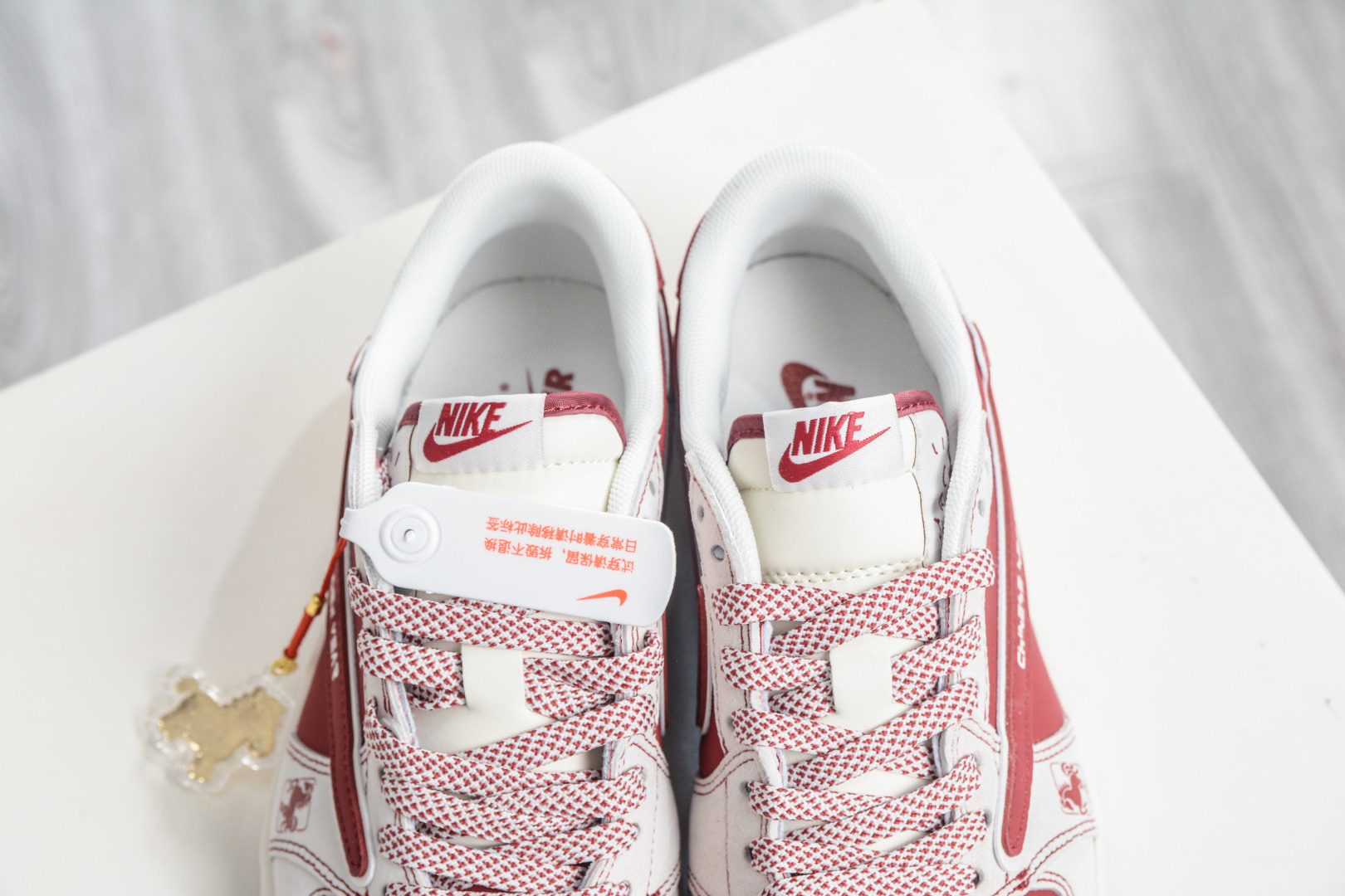 TS x Air Jordan AJ1 Low 倒钩低帮马年限定-酒红米白 JP2026-160