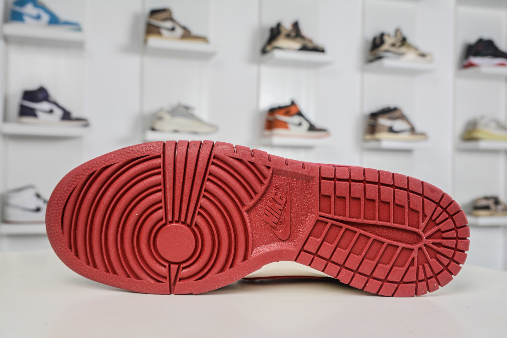 270 Nike SB Dunk Low 马年限定联名-米黑红 XZ5899-120-Chinese UA Cheap High Quatity Brand Clothes Bags handbags Sneakers wholesale wholesaler seller from China Factory suppliers Fashion Clothing Shoes best Quality Beautiful Price 270 Nike SB Dunk Low 马年限定联名-米黑红 XZ5899-120