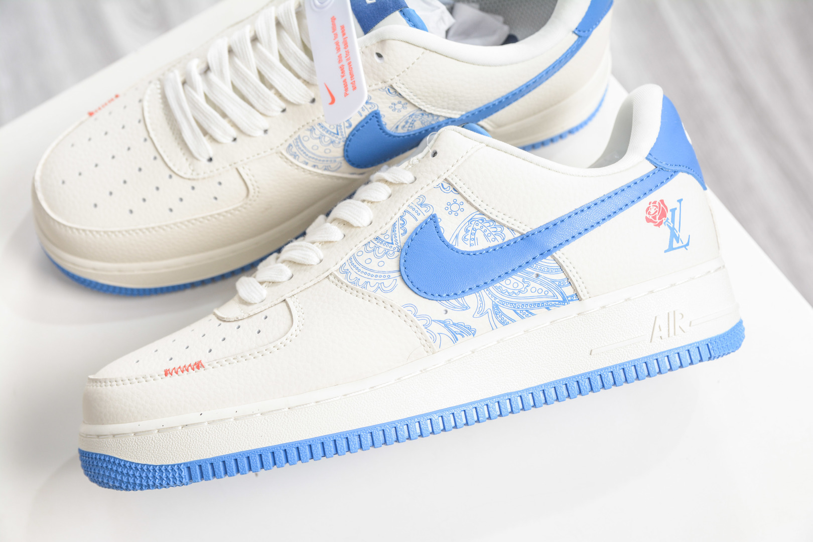 Nike Air Force 1 Low 07 x Louis Vuitton LV联名-情人节限定 白蓝腰果花 BK1916-009
