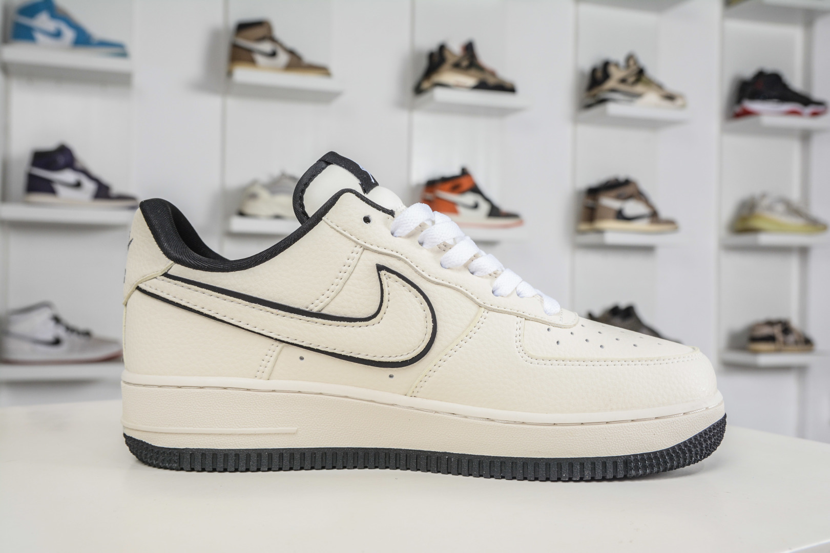 260 Nike Air Force 1 Low 07 马年限定 米白黑色线条 DN1688-821
