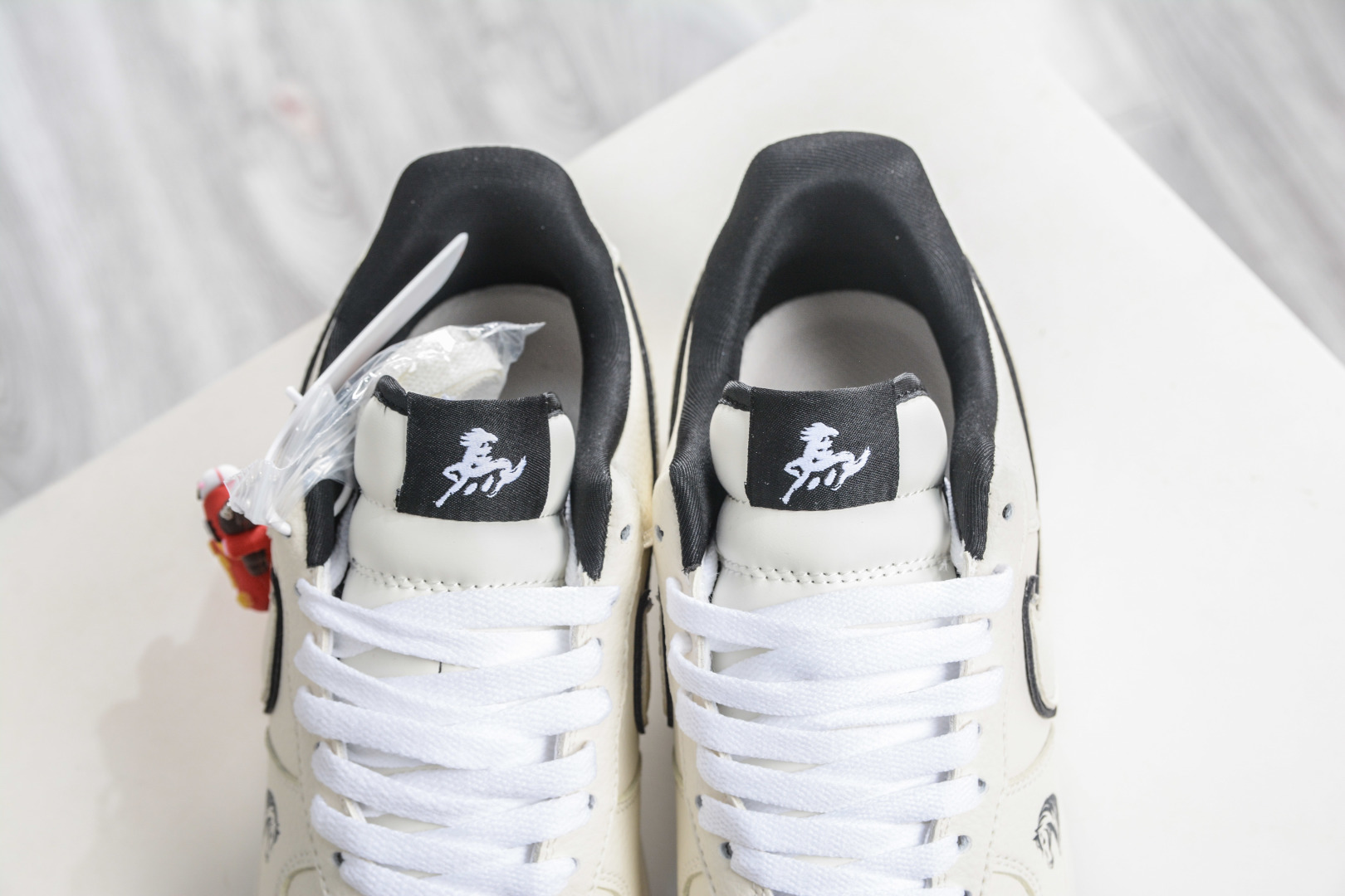 260 Nike Air Force 1 Low 07 马年限定 米白黑色线条 DN1688-821