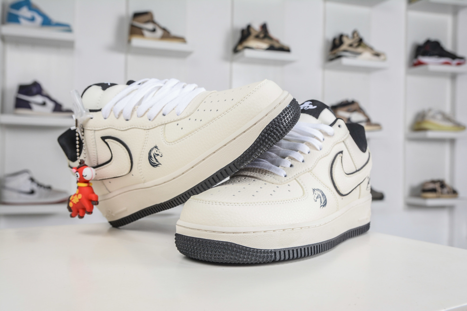 260 Nike Air Force 1 Low 07 马年限定 米白黑色线条 DN1688-821