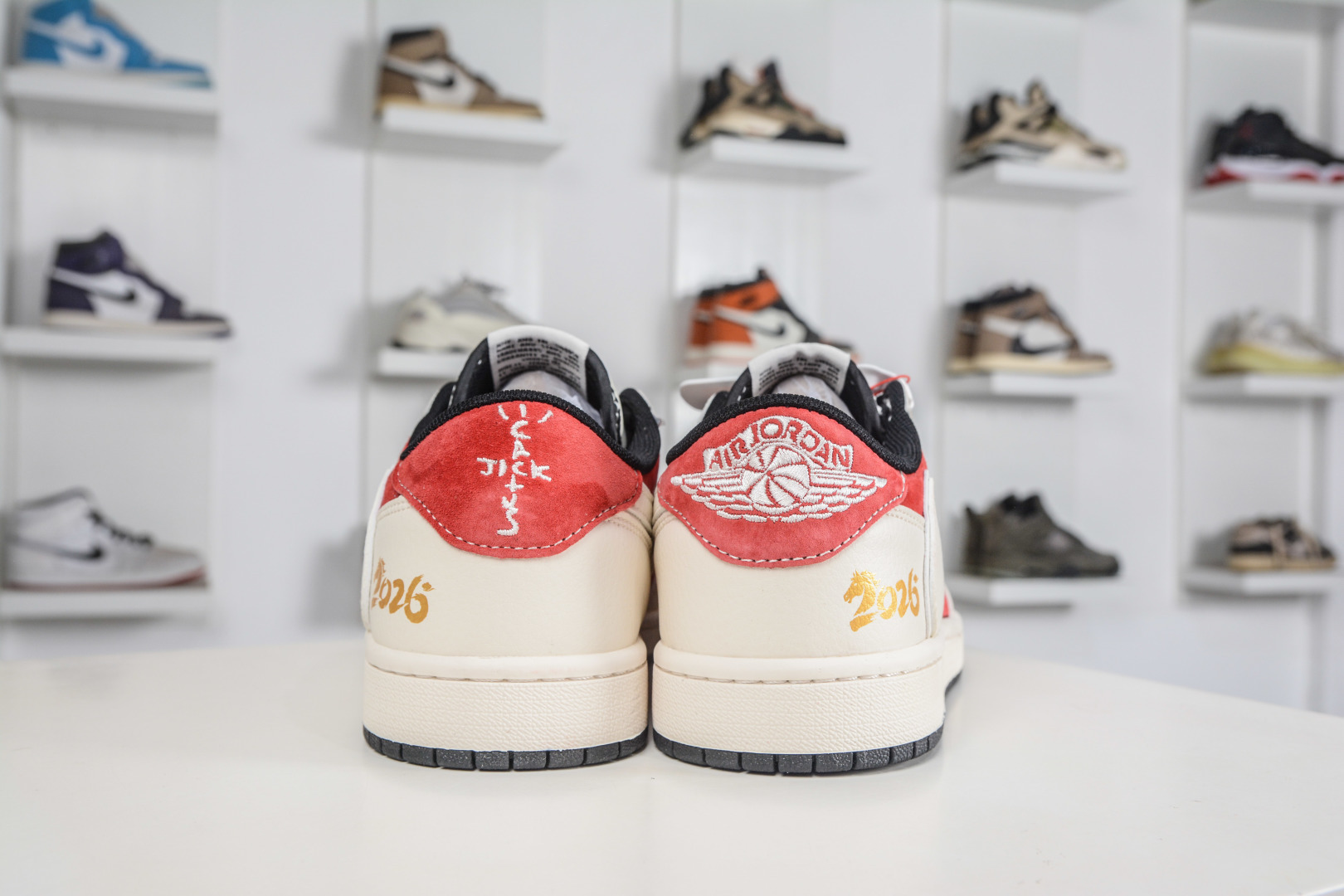 270 TS x Air Jordan AJ1 Low 倒钩低帮马年限定-白红金 JP2026-161