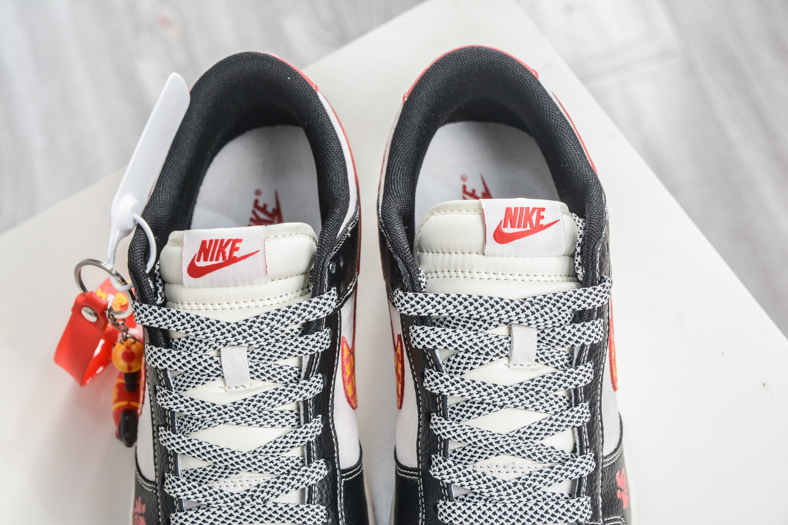 Nike SB Dunk Low 马年限定联名-米灰黑金 MY9969-906-Top High Quatity Cheap Sneakers Fashion Clothing Clothes Bags handbags Shoes of all Brand wholesale With The best Quality And Beautiful Price from China Factory Chinese suppliers wholesaler seller Nike SB Dunk Low 马年限定联名-米灰黑金 MY9969-906