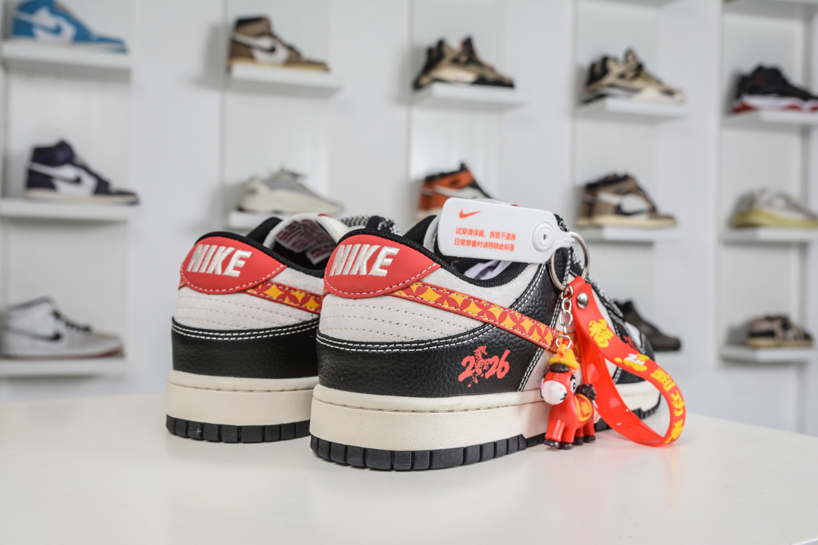 Nike SB Dunk Low 马年限定联名-米灰黑金 MY9969-906-Top High Quatity Cheap Sneakers Fashion Clothing Clothes Bags handbags Shoes of all Brand wholesale With The best Quality And Beautiful Price from China Factory Chinese suppliers wholesaler seller Nike SB Dunk Low 马年限定联名-米灰黑金 MY9969-906