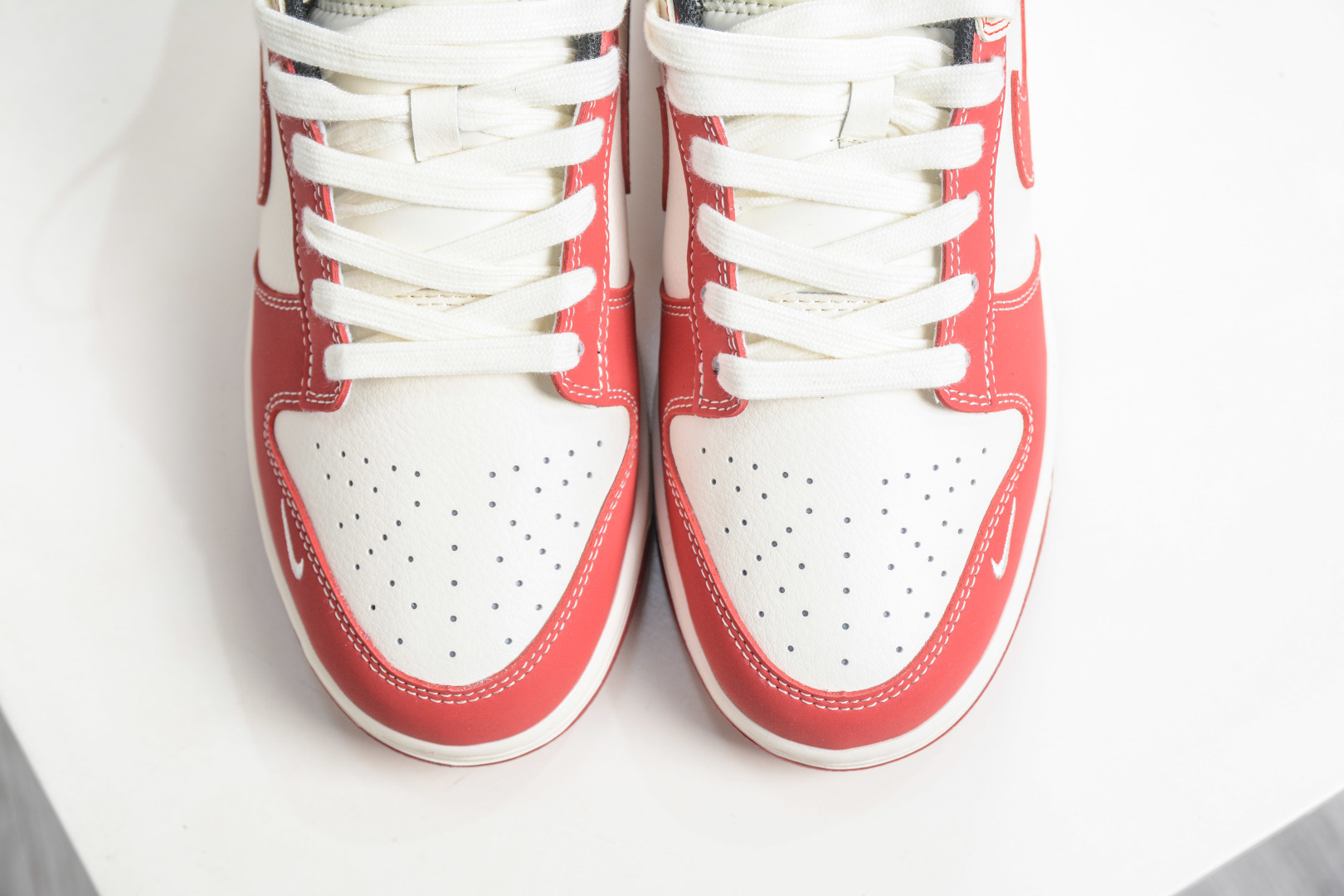 270 Nike SB Dunk Low 马年限定联名-米白红 JJ2508-604-Chinese UA Cheap High Quatity Brand Clothes Bags handbags Sneakers wholesale wholesaler seller from China Factory suppliers Fashion Clothing Shoes best Quality Beautiful Price 270 Nike SB Dunk Low 马年限定联名-米白红 JJ2508-604