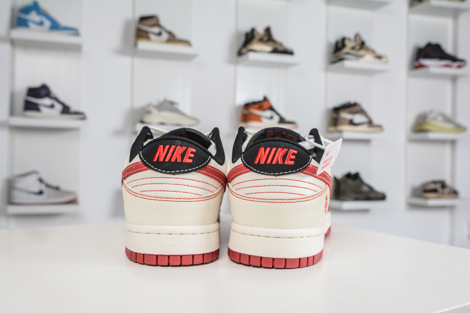 270 Nike SB Dunk Low 马年限定联名-米白红 JJ2508-604-Chinese UA Cheap High Quatity Brand Clothes Bags handbags Sneakers wholesale wholesaler seller from China Factory suppliers Fashion Clothing Shoes best Quality Beautiful Price 270 Nike SB Dunk Low 马年限定联名-米白红 JJ2508-604