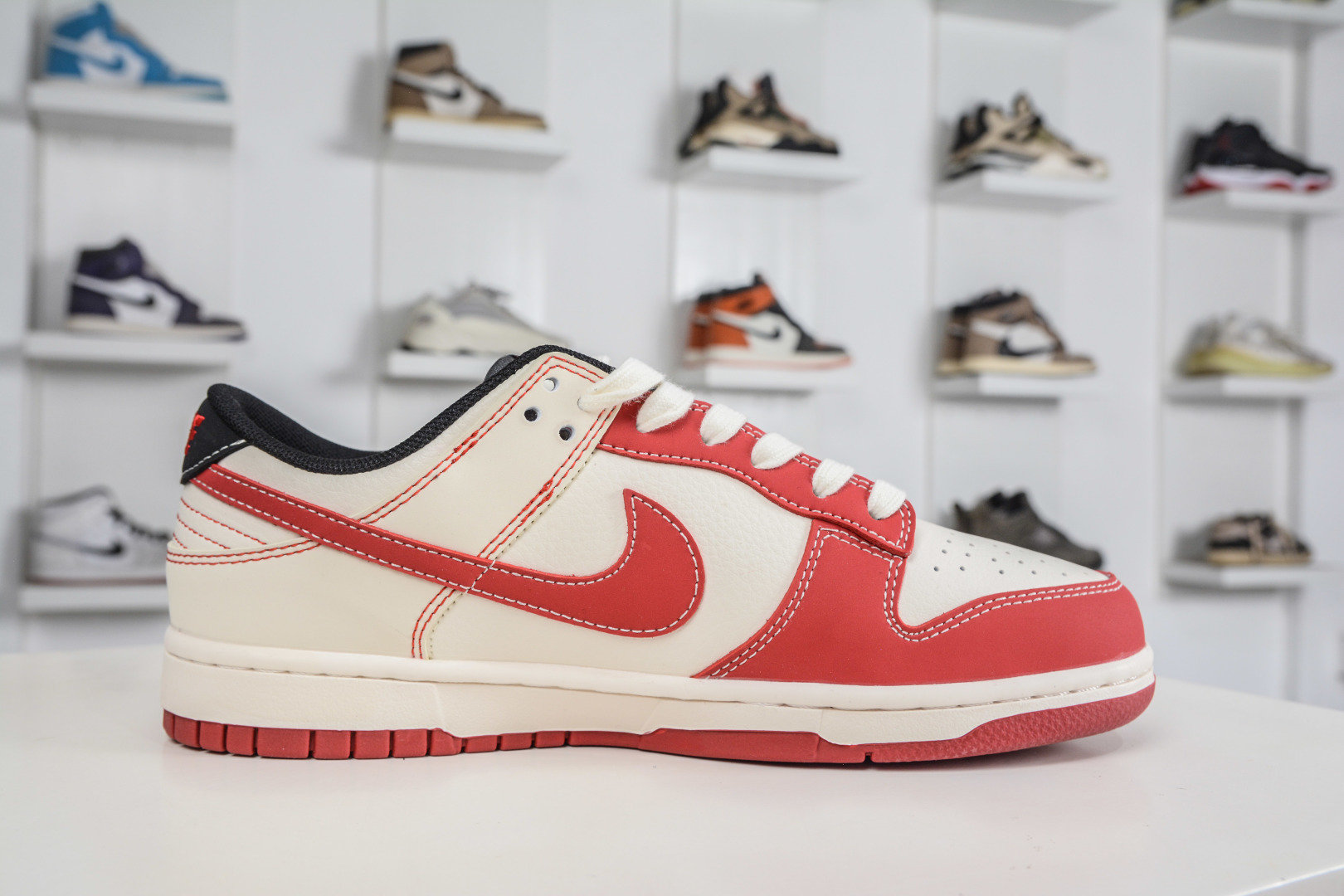 270 Nike SB Dunk Low 马年限定联名-米白红 JJ2508-604-Chinese UA Cheap High Quatity Brand Clothes Bags handbags Sneakers wholesale wholesaler seller from China Factory suppliers Fashion Clothing Shoes best Quality Beautiful Price 270 Nike SB Dunk Low 马年限定联名-米白红 JJ2508-604