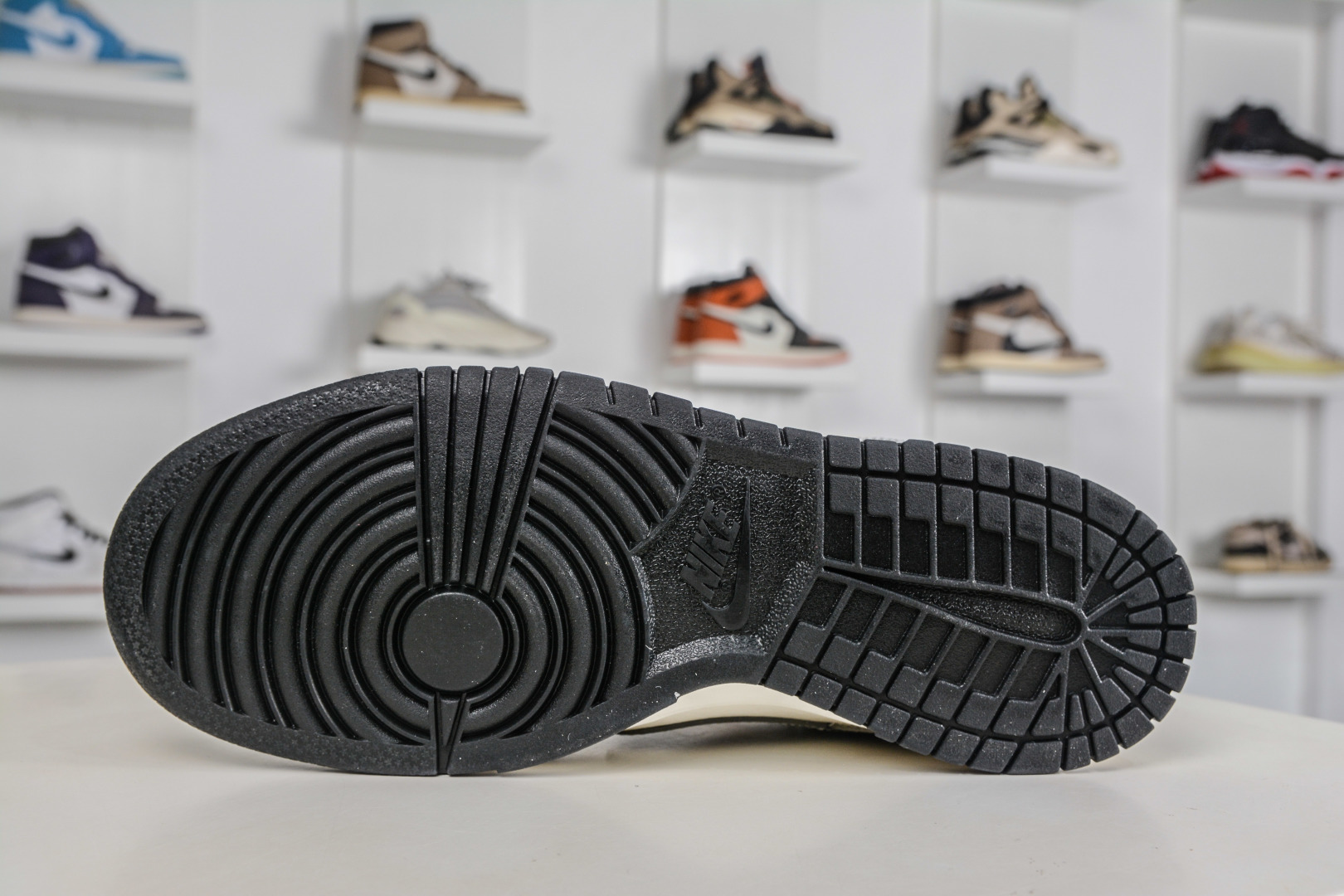270 Nike SB Dunk Low x Superme SUP马年限定联名-灰白麂皮 XZ5899-113-Chinese UA Cheap High Quatity Brand Clothes Bags handbags Sneakers wholesale wholesaler seller from China Factory suppliers Fashion Clothing Shoes best Quality Beautiful Price 270 Nike SB Dunk Low x Superme SUP马年限定联名-灰白麂皮 XZ5899-113