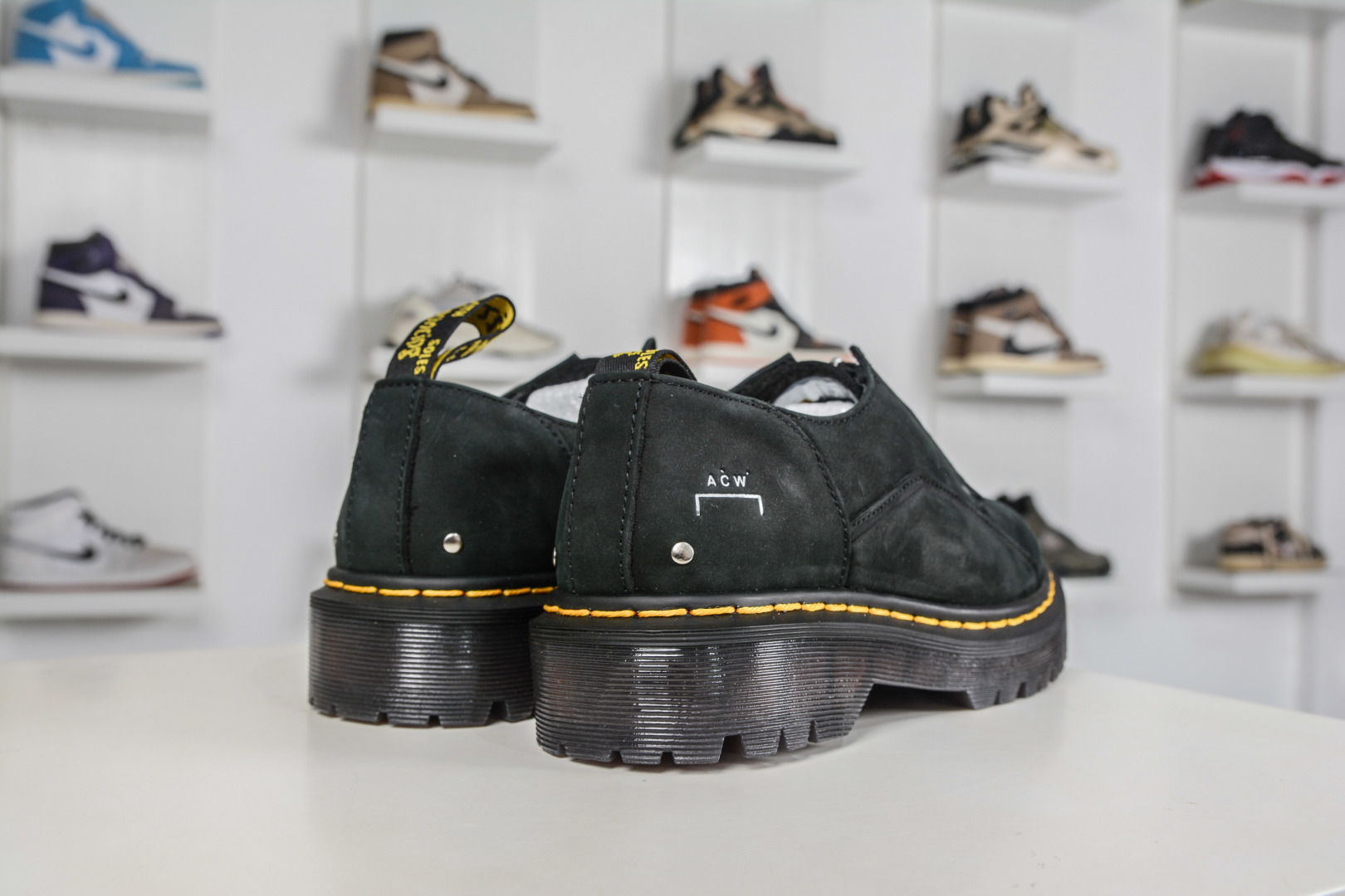 260 Dr.Martens 马汀博士马丁靴 1461系列3孔低帮牛津厚底款 R11822202-Chinese UA Cheap High Quatity Brand Clothes Bags handbags Sneakers wholesale wholesaler seller from China Factory suppliers Fashion Clothing Shoes best Quality Beautiful Price 260 Dr.Martens 马汀博士马丁靴 1461系列3孔低帮牛津厚底款 R11822202