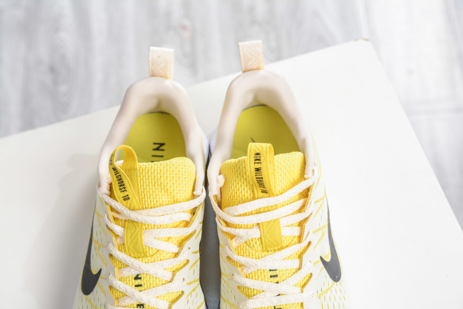 170 NK ReactX Wildhorse 10 低帮防滑耐磨户外越野跑步鞋 FV2338-700-Chinese UA Cheap High Quatity Brand Clothes Bags handbags Sneakers wholesale wholesaler seller from China Factory suppliers Fashion Clothing Shoes best Quality Beautiful Price 170 NK ReactX Wildhorse 10 低帮防滑耐磨户外越野跑步鞋 FV2338-700