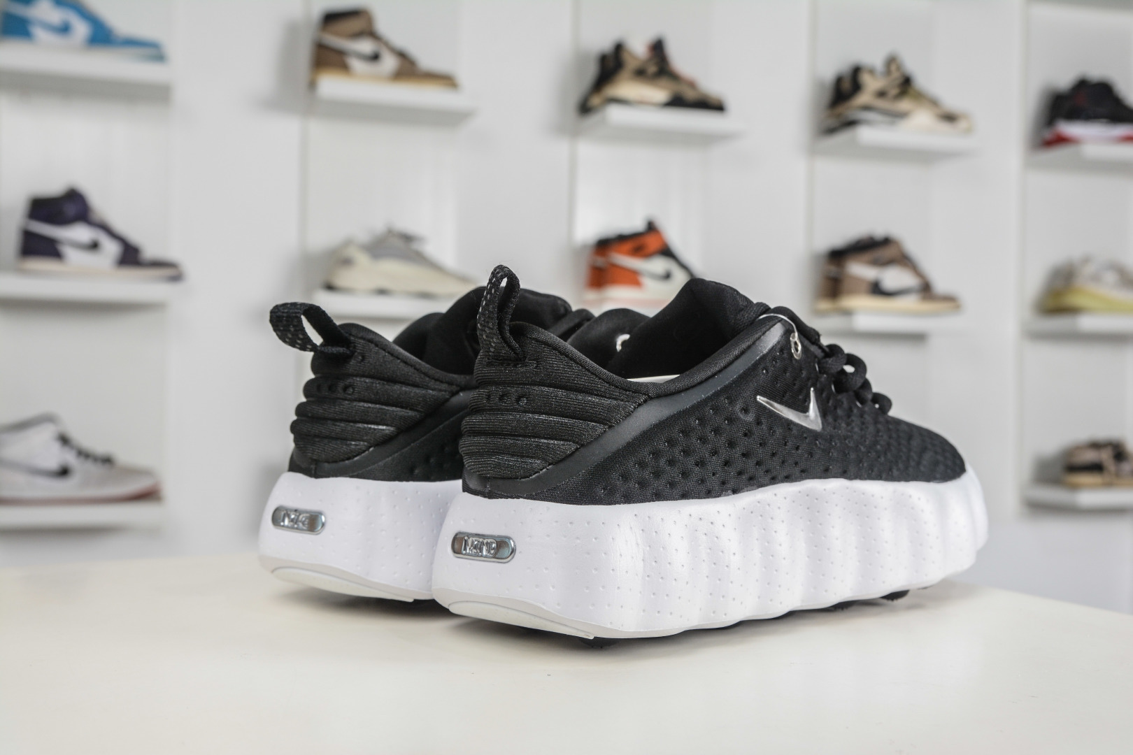 NK Mind 002 黑科技足底按摩舒适贴合训练鞋 HQ4308-002-Top High Quatity Cheap Sneakers Fashion Clothing Clothes Bags handbags Shoes of all Brand wholesale With The best Quality And Beautiful Price from China Factory Chinese suppliers wholesaler seller NK Mind 002 黑科技足底按摩舒适贴合训练鞋 HQ4308-002