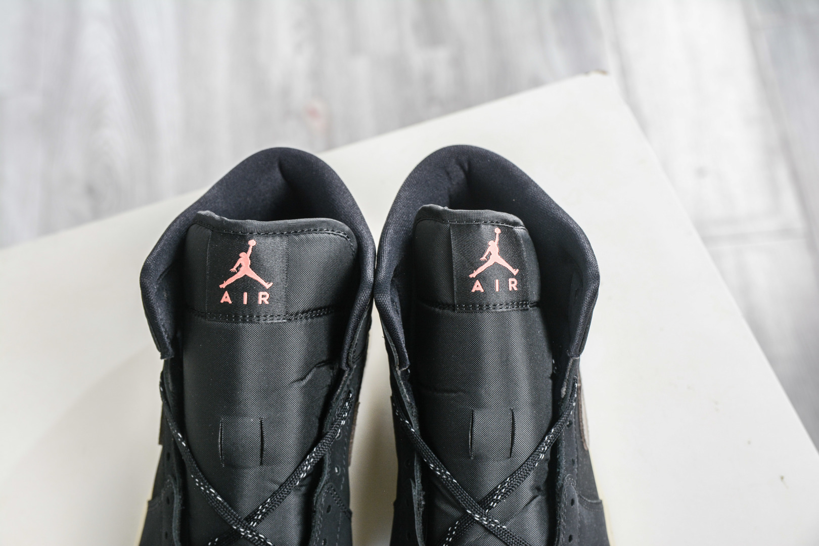Air Jordan AJ1 Mid 中帮 棕黑 IB7110-002-Top High Quatity Cheap Sneakers Fashion Clothing Clothes Bags handbags Shoes of all Brand wholesale With The best Quality And Beautiful Price from China Factory Chinese suppliers wholesaler seller Air Jordan AJ1 Mid 中帮 棕黑 IB7110-002