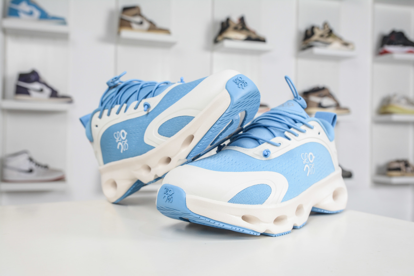 330 LOEWE罗意威 x ON昂跑 联名款 Cloudsolo 原鞋一致橡胶底 3WF3060-Chinese UA Cheap High Quatity Brand Clothes Bags handbags Sneakers wholesale wholesaler seller from China Factory suppliers Fashion Clothing Shoes best Quality Beautiful Price 330 LOEWE罗意威 x ON昂跑 联名款 Cloudsolo 原鞋一致橡胶底 3WF3060