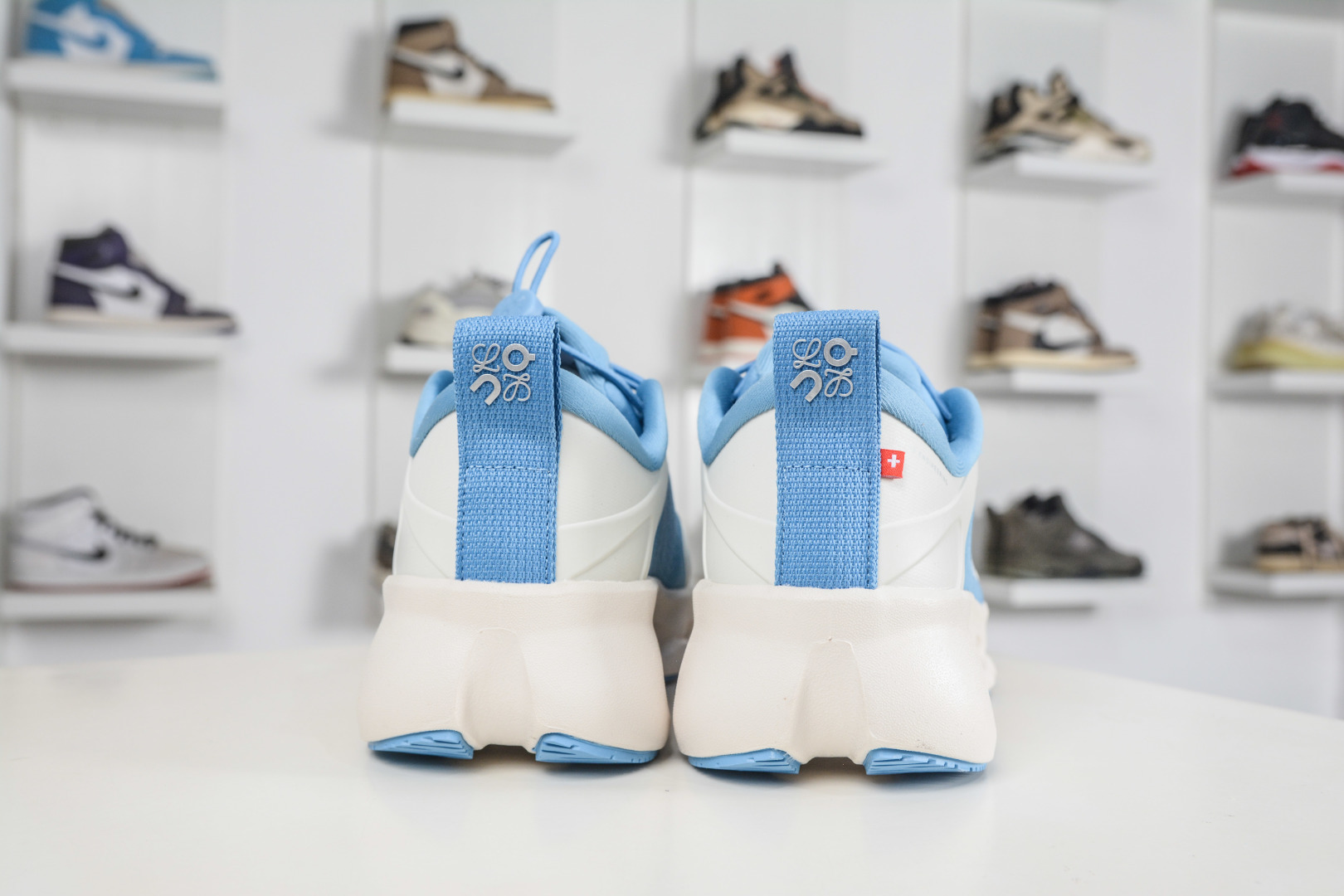 330 LOEWE罗意威 x ON昂跑 联名款 Cloudsolo 原鞋一致橡胶底 3WF3060-Chinese UA Cheap High Quatity Brand Clothes Bags handbags Sneakers wholesale wholesaler seller from China Factory suppliers Fashion Clothing Shoes best Quality Beautiful Price 330 LOEWE罗意威 x ON昂跑 联名款 Cloudsolo 原鞋一致橡胶底 3WF3060