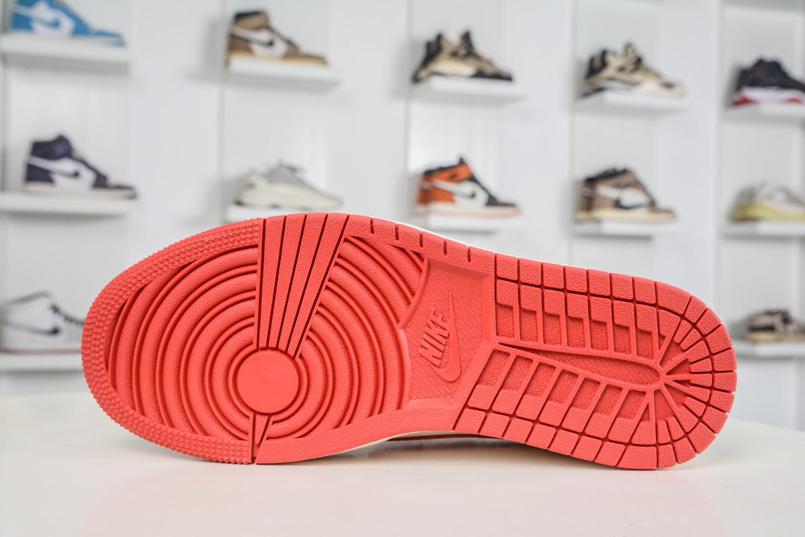 270 TS x Air Jordan AJ1 Low 倒钩低帮马年限定-奔马印花 QW5288-141