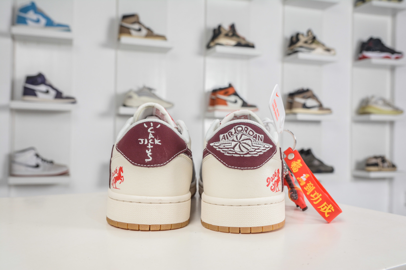 270 TS x Air Jordan AJ1 Low 倒钩低帮马年限定-白灰酒红 MY9969-802-Chinese UA Cheap High Quatity Brand Clothes Bags handbags Sneakers wholesale wholesaler seller from China Factory suppliers Fashion Clothing Shoes best Quality Beautiful Price 270 TS x Air Jordan AJ1 Low 倒钩低帮马年限定-白灰酒红 MY9969-802