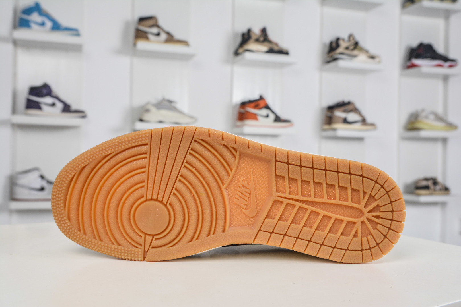 270 TS x Air Jordan AJ1 Low 倒钩低帮马年限定-白灰酒红 MY9969-802-Chinese UA Cheap High Quatity Brand Clothes Bags handbags Sneakers wholesale wholesaler seller from China Factory suppliers Fashion Clothing Shoes best Quality Beautiful Price 270 TS x Air Jordan AJ1 Low 倒钩低帮马年限定-白灰酒红 MY9969-802