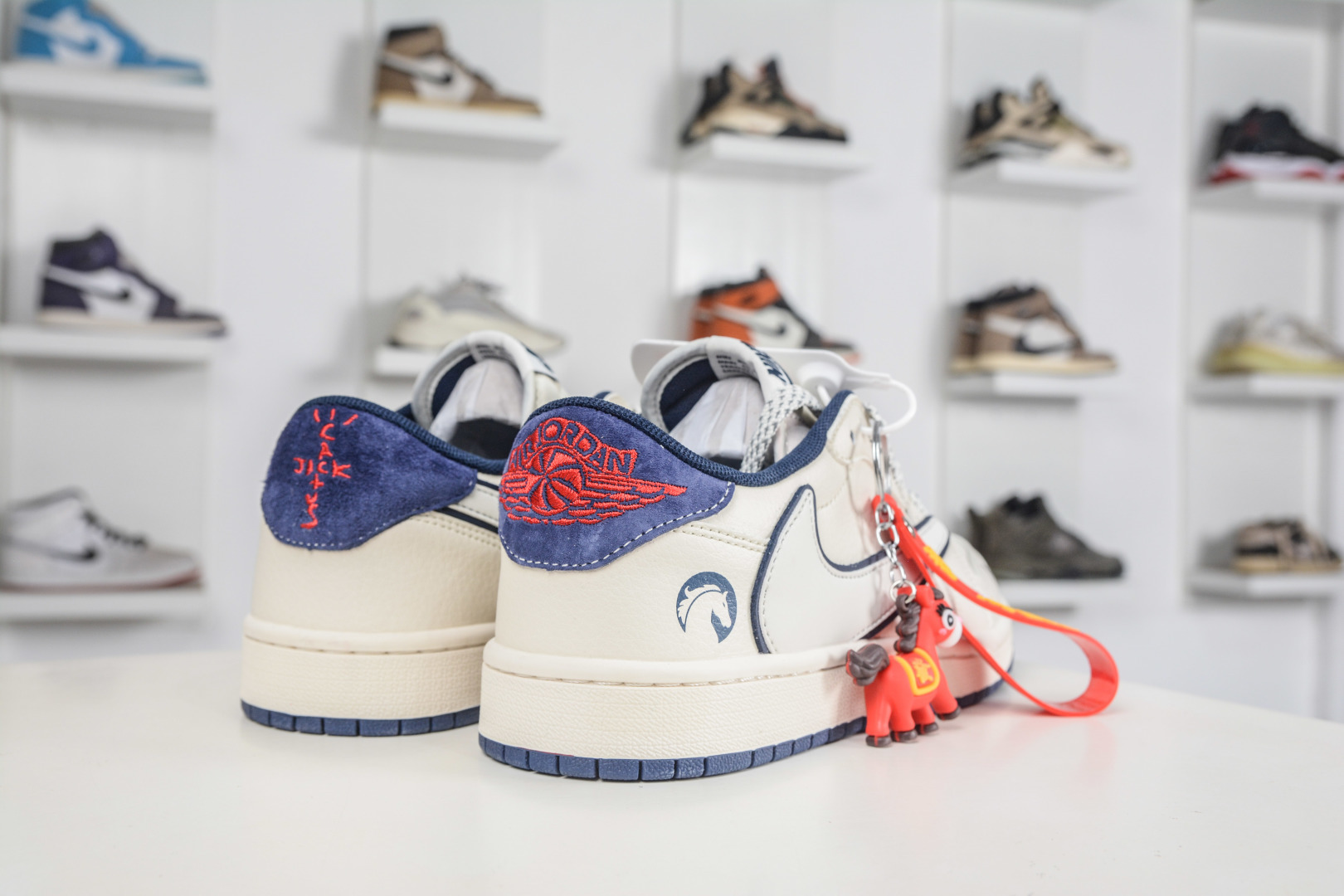TS x Air Jordan AJ1 Low 倒钩低帮马年限定-米白藏蓝 FF9989-013-Top High Quatity Cheap Sneakers Fashion Clothing Clothes Bags handbags Shoes of all Brand wholesale With The best Quality And Beautiful Price from China Factory Chinese suppliers wholesaler seller TS x Air Jordan AJ1 Low 倒钩低帮马年限定-米白藏蓝 FF9989-013