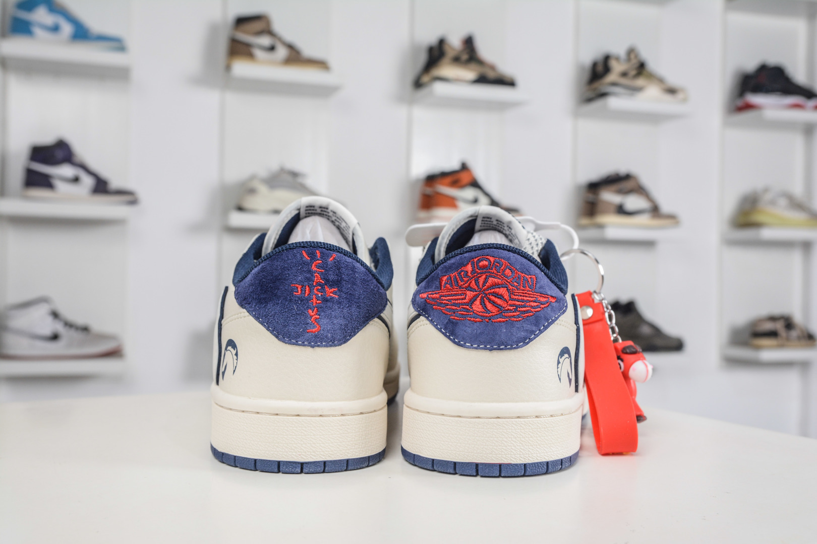 TS x Air Jordan AJ1 Low 倒钩低帮马年限定-米白藏蓝 FF9989-013-Top High Quatity Cheap Sneakers Fashion Clothing Clothes Bags handbags Shoes of all Brand wholesale With The best Quality And Beautiful Price from China Factory Chinese suppliers wholesaler seller TS x Air Jordan AJ1 Low 倒钩低帮马年限定-米白藏蓝 FF9989-013