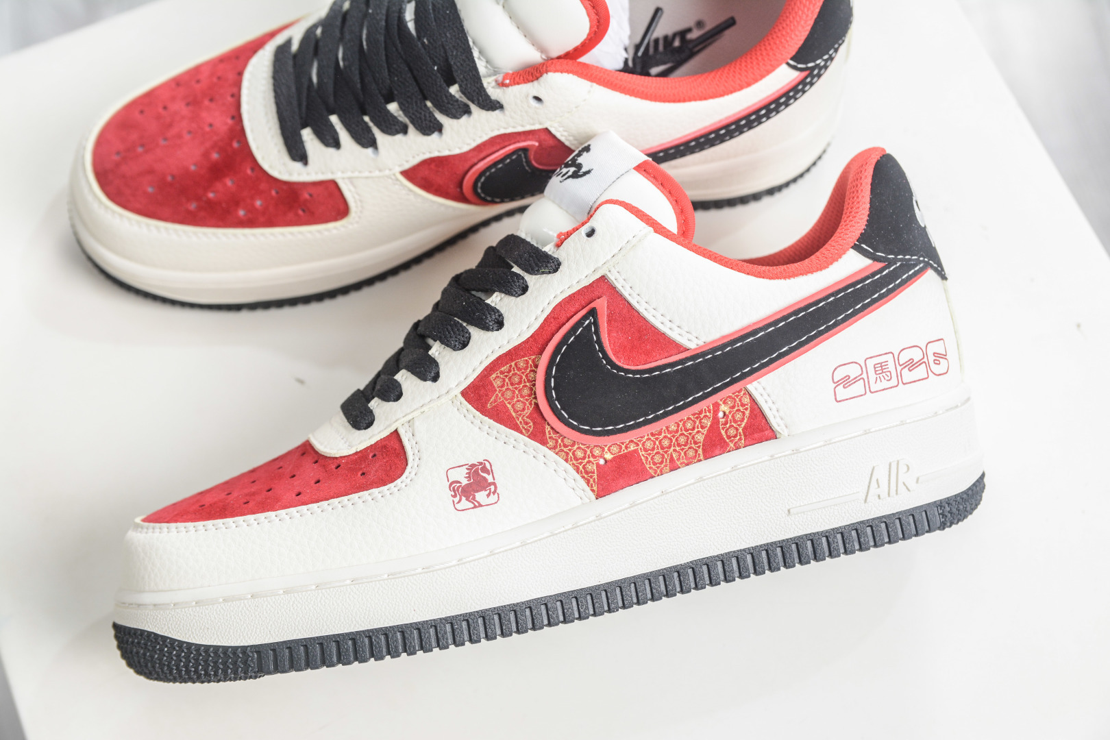 260 Nike Air Force 1 Low 07 马年限定 米红黑 DN1688-822