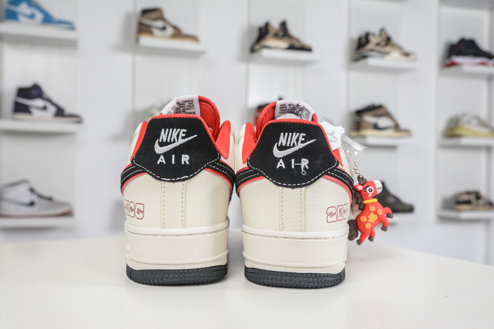 260 Nike Air Force 1 Low 07 马年限定 米红黑 DN1688-822