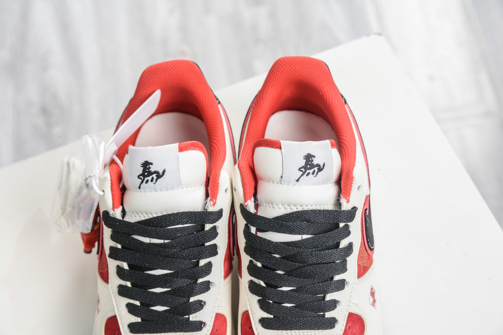 260 Nike Air Force 1 Low 07 马年限定 米红黑 DN1688-822