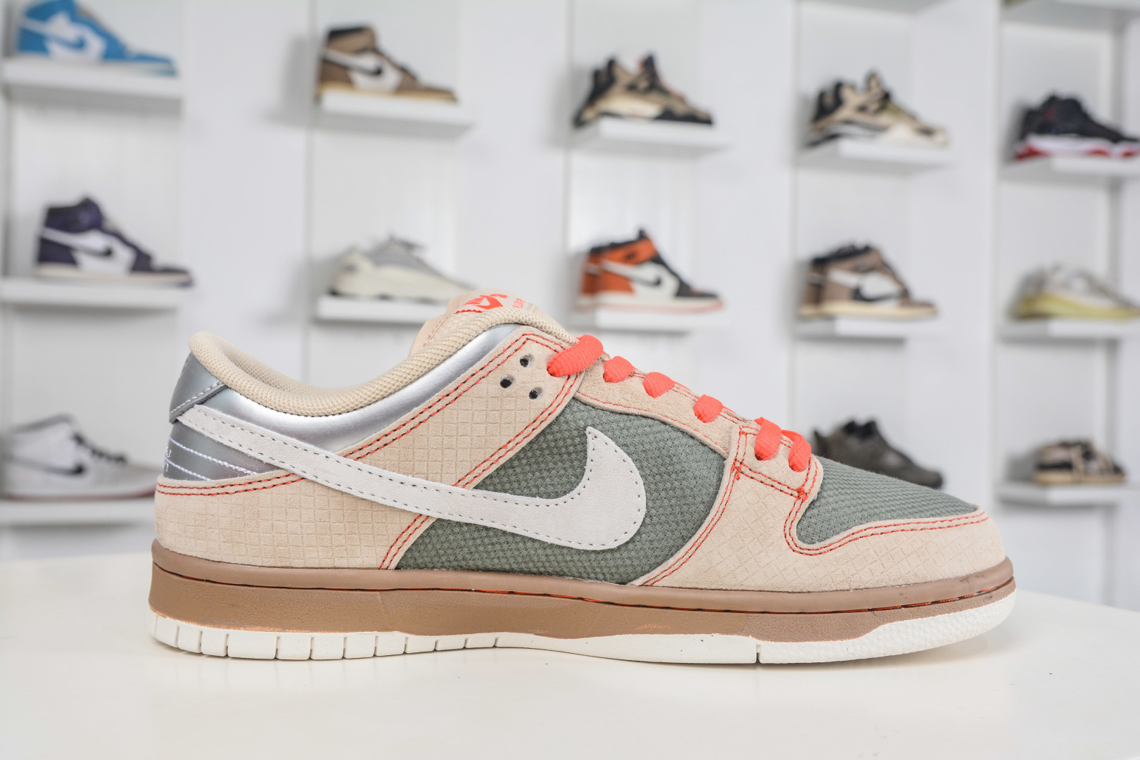 Nike Dunk SB LOW PRO Som Tum 米棕 IB6206-701