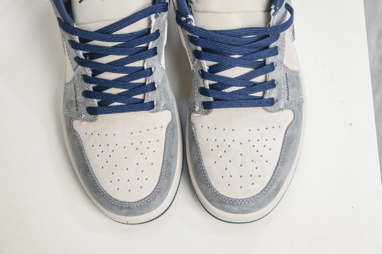 270 Air Jordan 1 Retro Low x The North Face 北面马年限定联名- 灰白蓝 LL8888-005