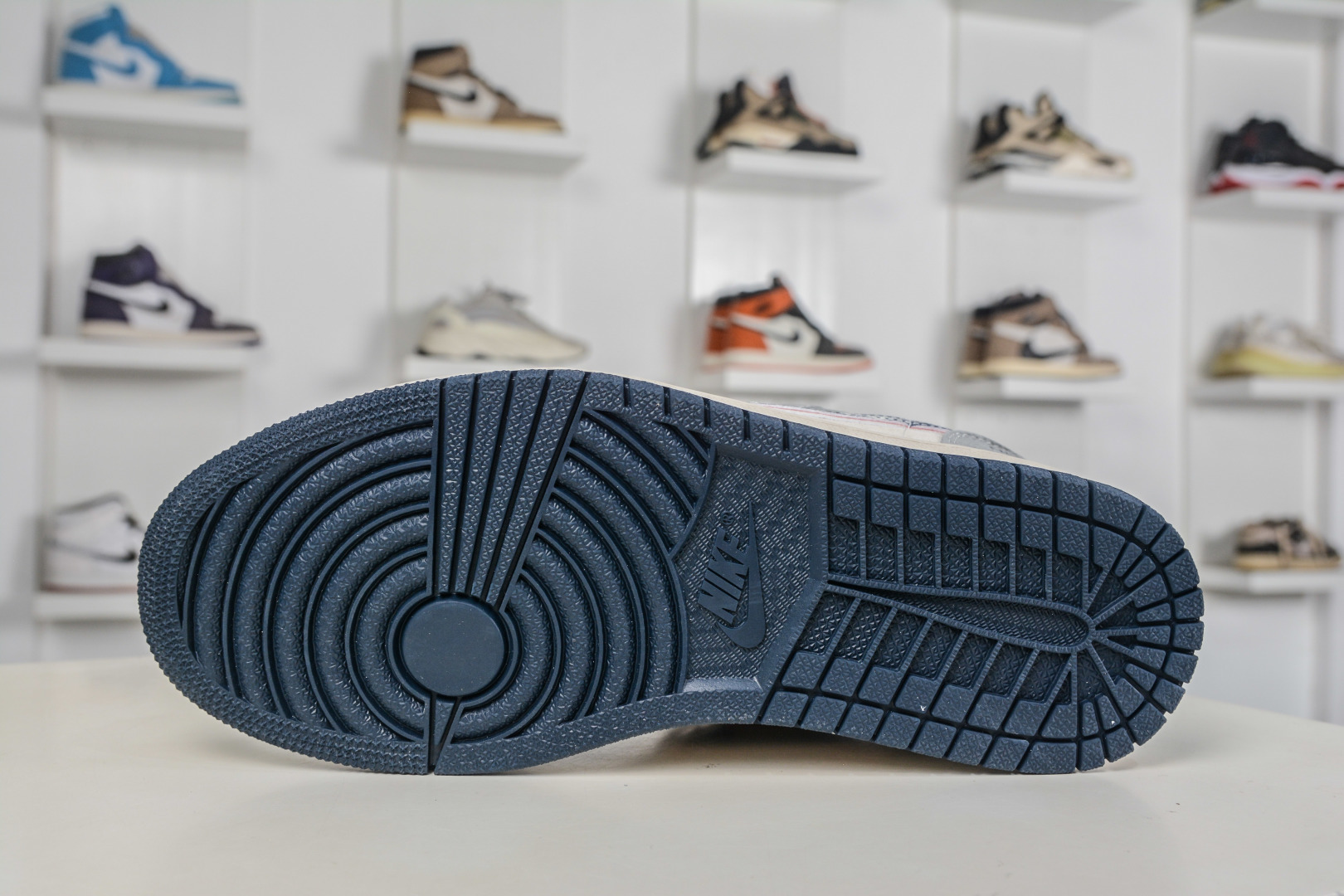 270 Air Jordan 1 Retro Low x The North Face 北面马年限定联名- 灰白蓝 LL8888-005