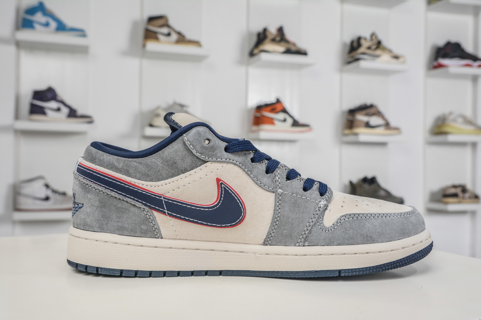 270 Air Jordan 1 Retro Low x The North Face 北面马年限定联名- 灰白蓝 LL8888-005